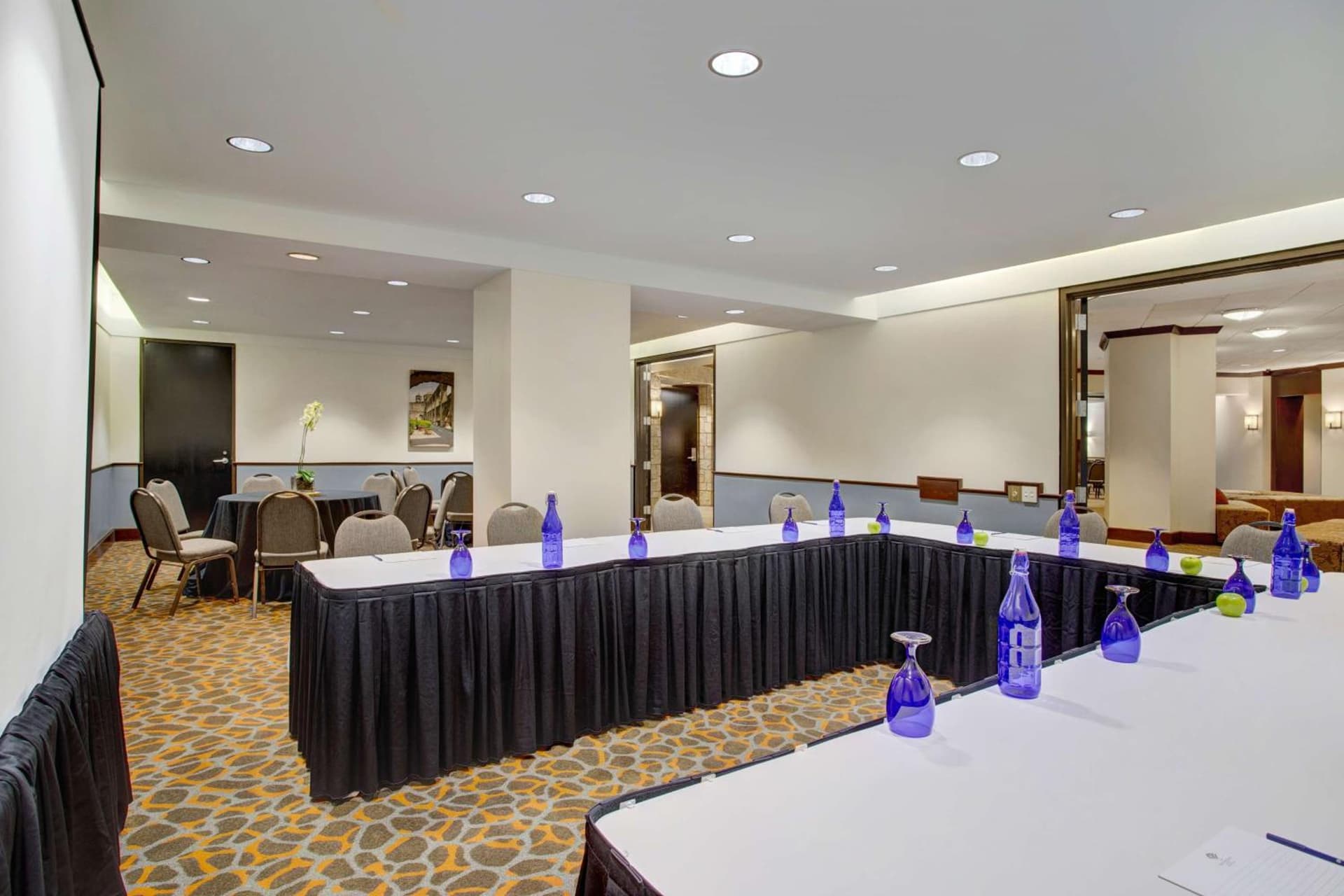 The Emily Morgan Hotel - A DoubleTree by Hilton gallery photo in San Antonio, TX — image 91