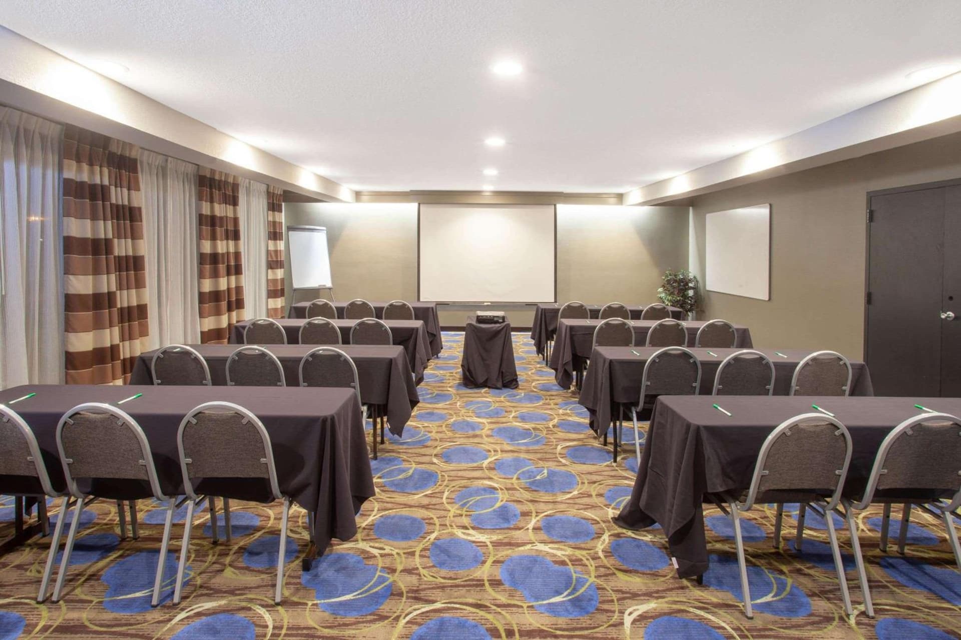Wyndham Garden Fort Wayne gallery photo in Fort Wayne, IN — image 7
