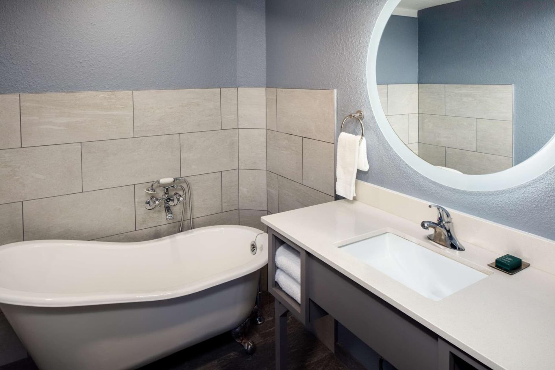 Doubletree by Hilton Phoenix Mesa gallery photo in Mesa, AZ — image 49