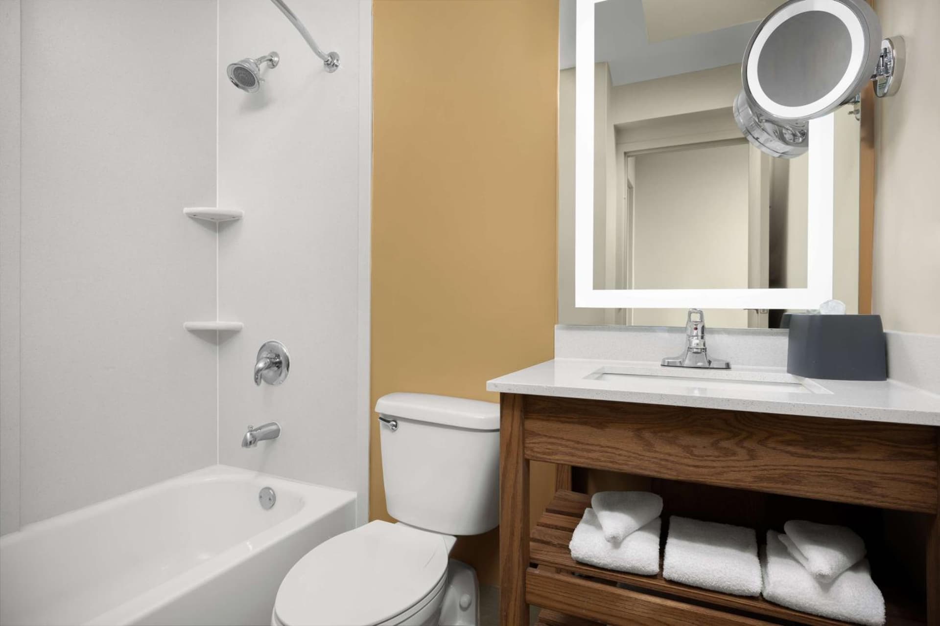 Doubletree By Hilton Greensboro Airport gallery photo in Greensboro, NC — image 28