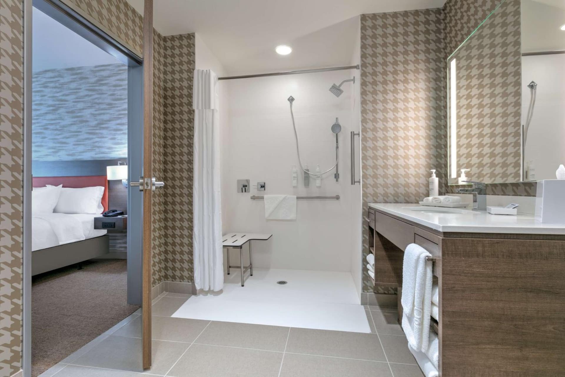 Home2 Suites By Hilton Tulsa Airport gallery photo in Tulsa, OK — image 19