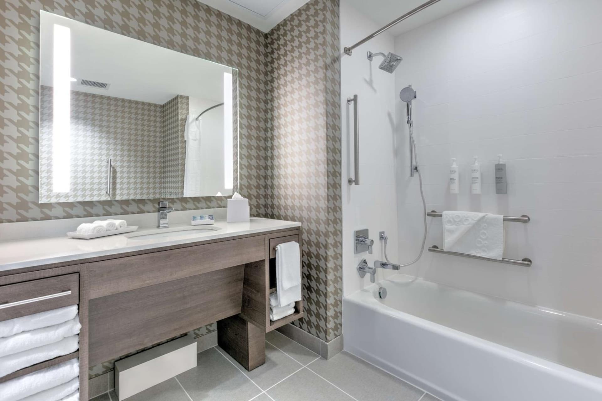 Home2 Suites By Hilton Tulsa Airport gallery photo in Tulsa, OK — image 56