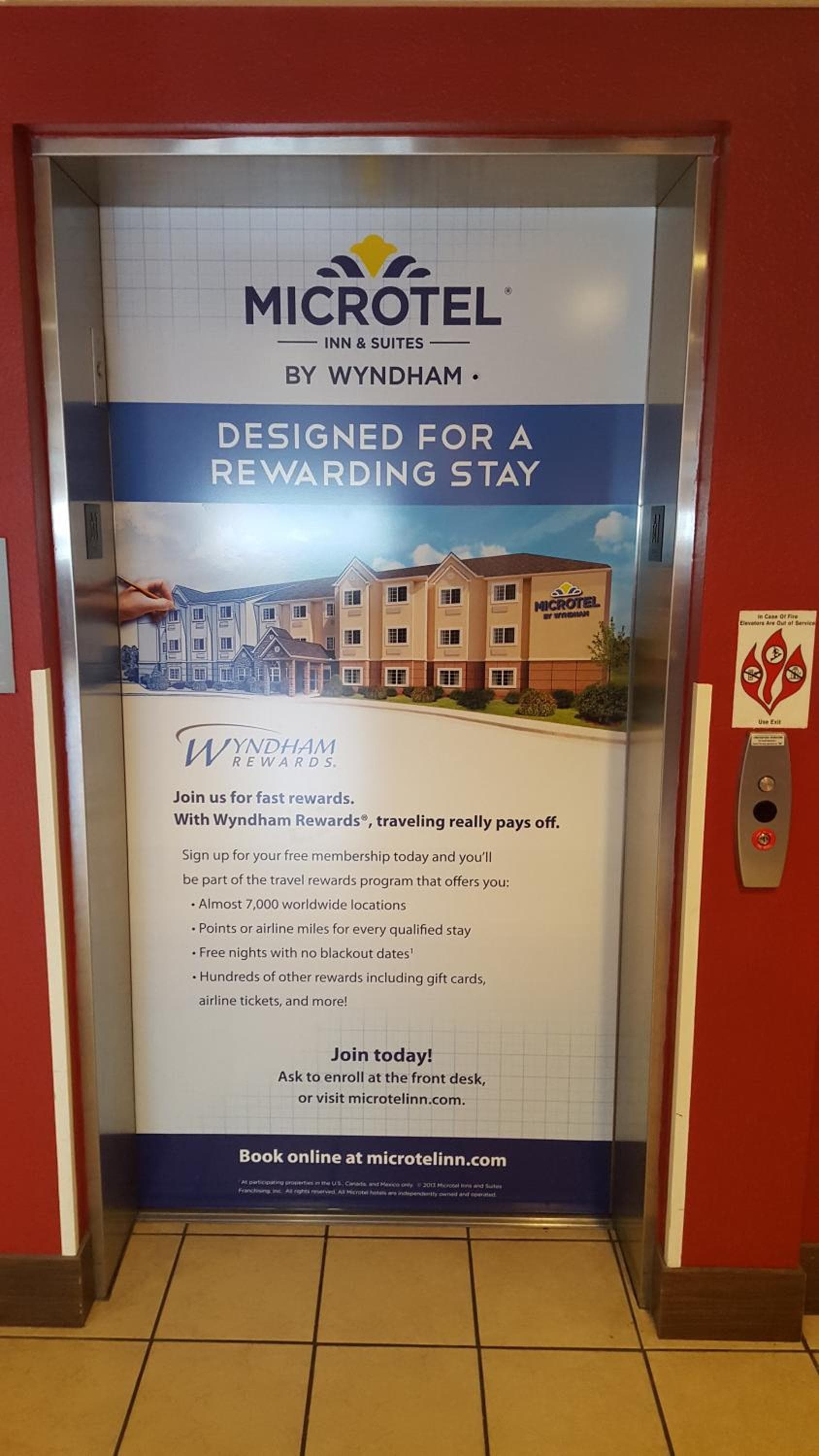 Microtel Inn & Suites by Wyndham Tuscaloosa gallery photo in Tuscaloosa, AL — image 19
