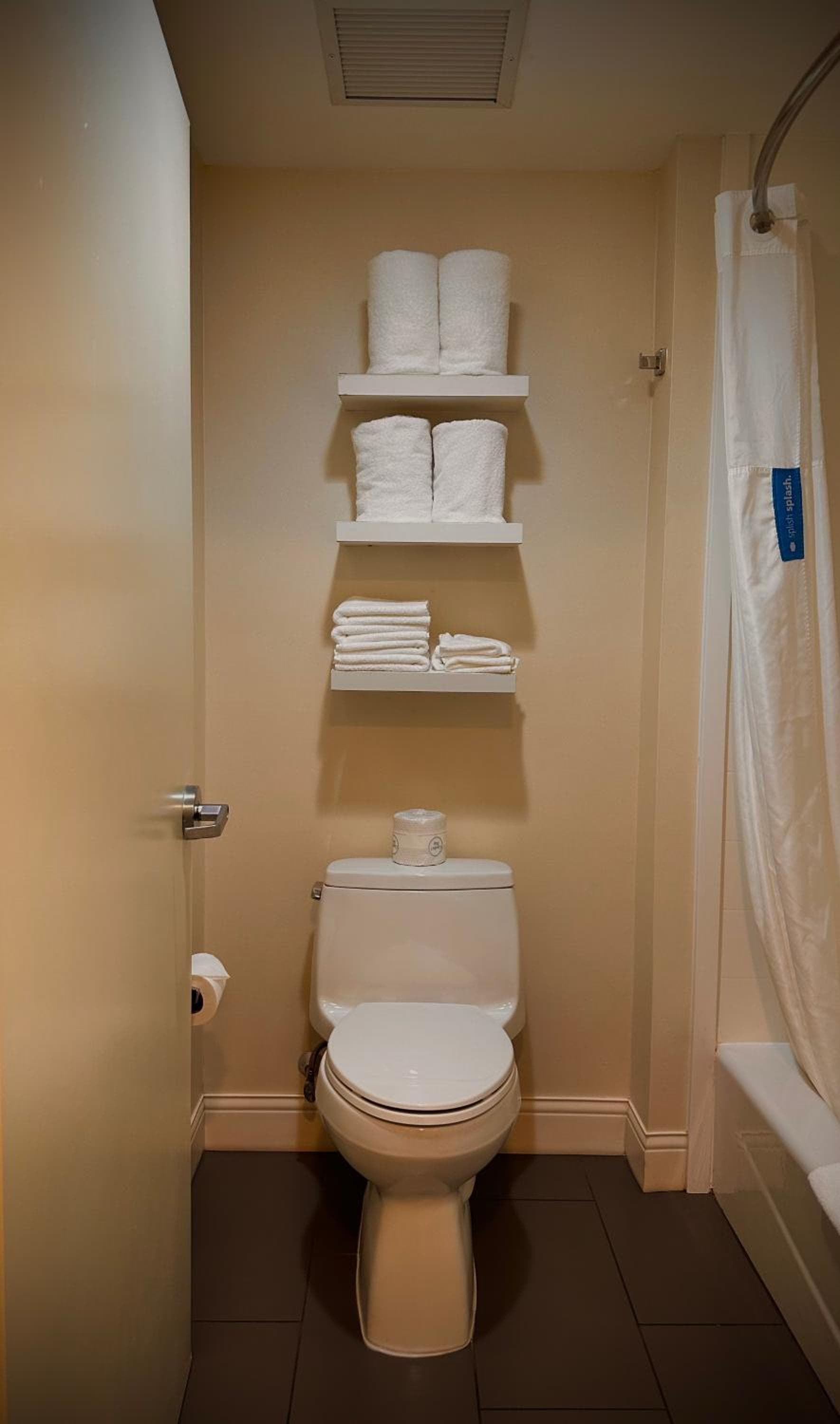 Hampton Inn & Suites Yonkers - Westchester gallery photo in Yonkers, NY — image 22