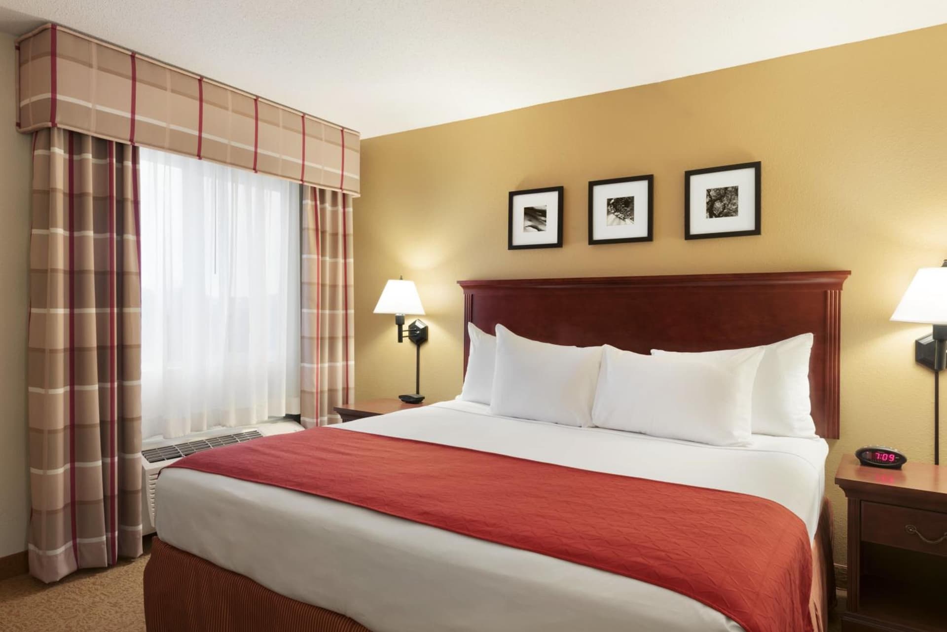 Country Inn & Suites by Radisson, Cedar Rapids Airport, IA gallery photo in Cedar Rapids, IA — image 34