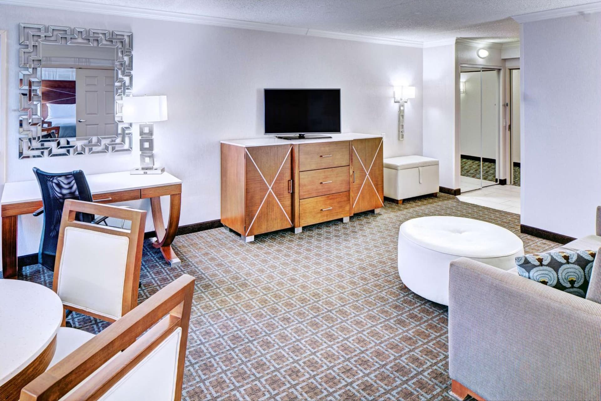 DoubleTree by Hilton Madison Downtown gallery photo in Madison, WI — image 23