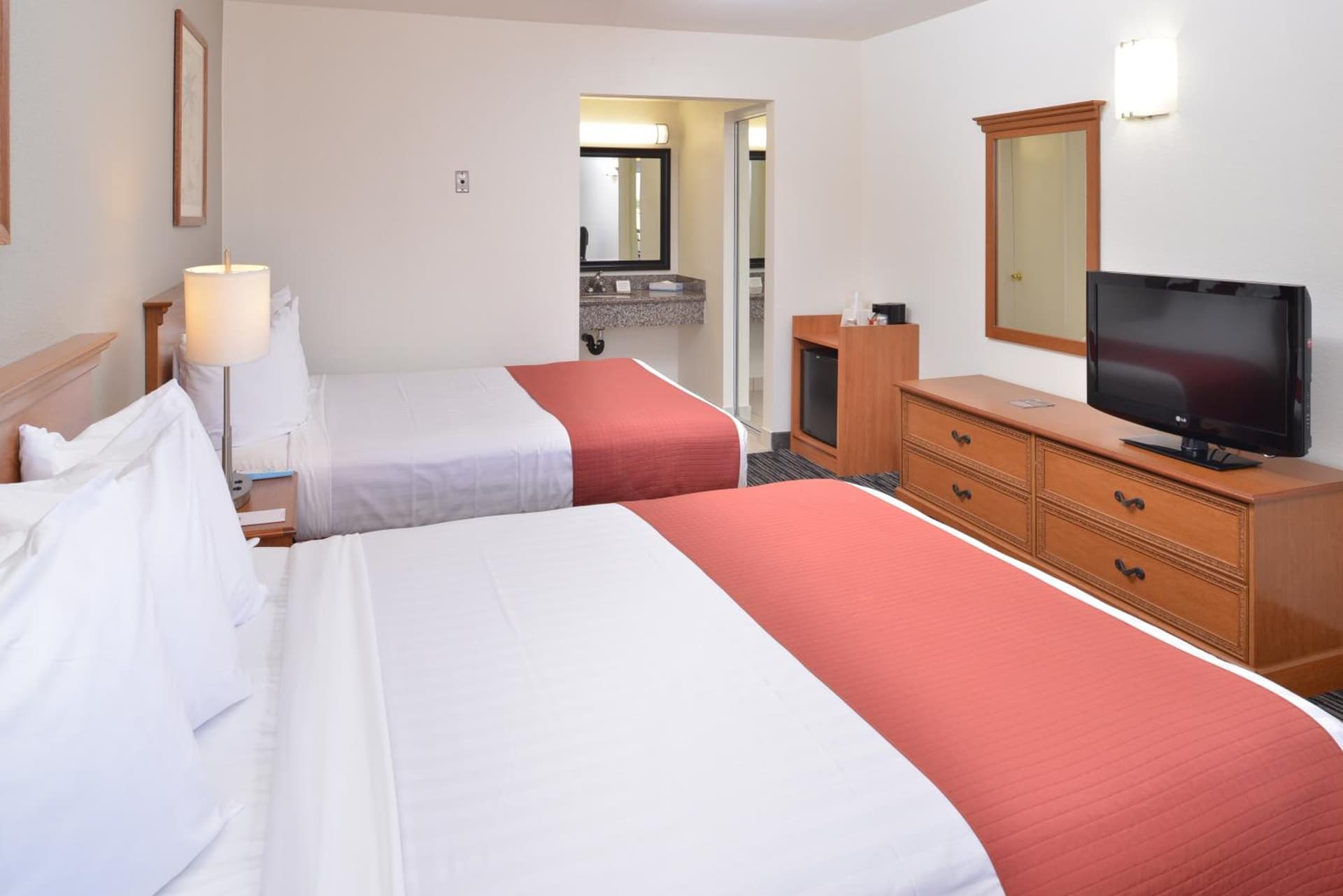 Pleasant Inn property views in San Diego, CA — gallery photo 3