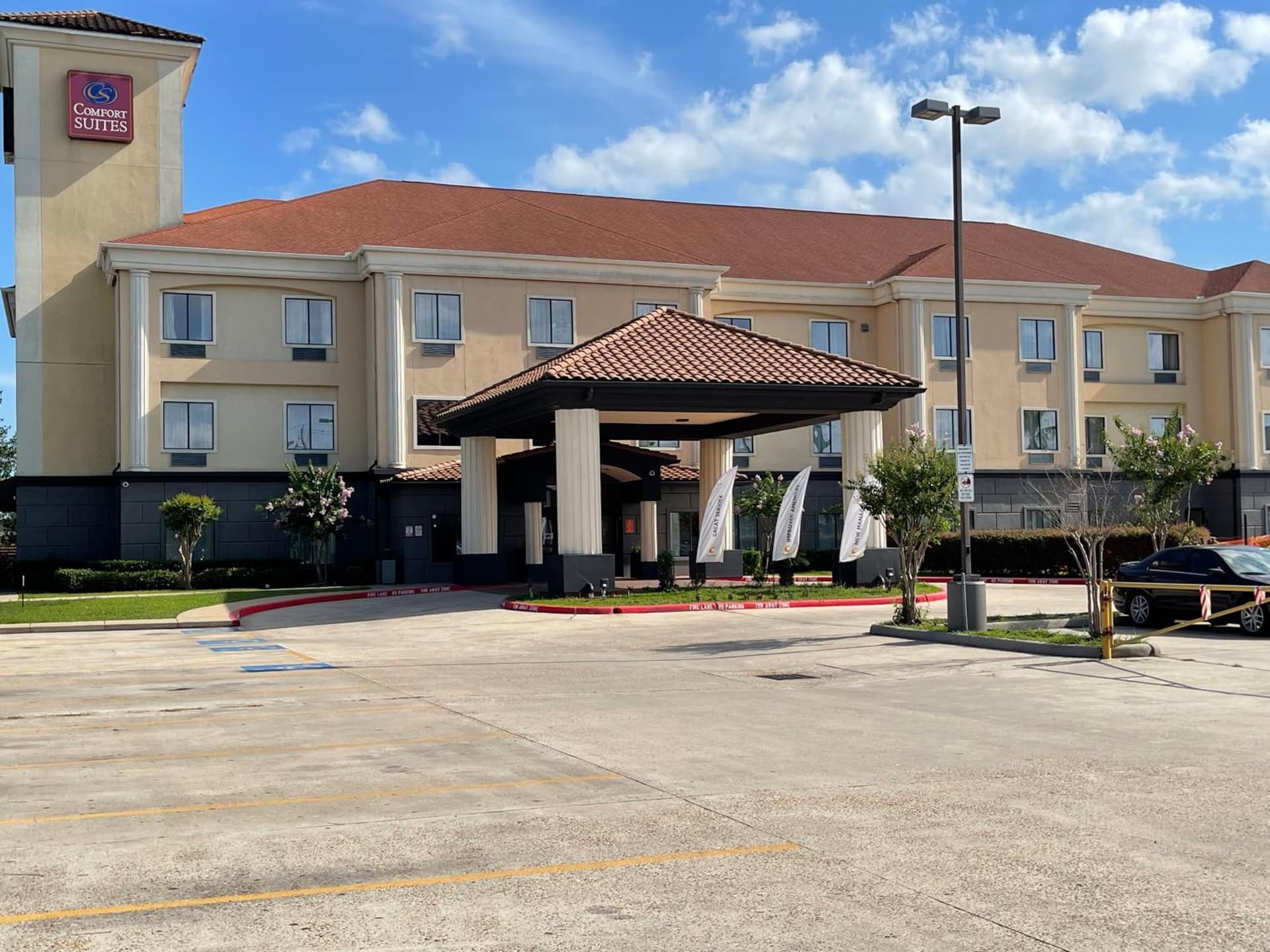 Spark By Hilton Houston Hobby Airport featured exterior or lobby in Houston, TX — similar hotel