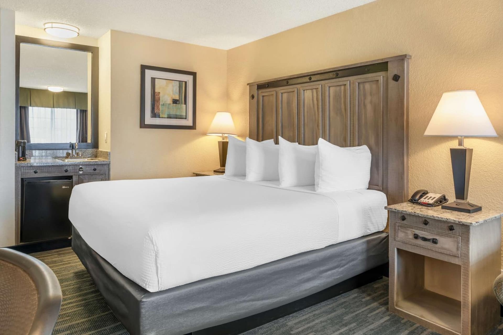 Best Western Americana Inn interior in San Diego, CA — gallery photo 2