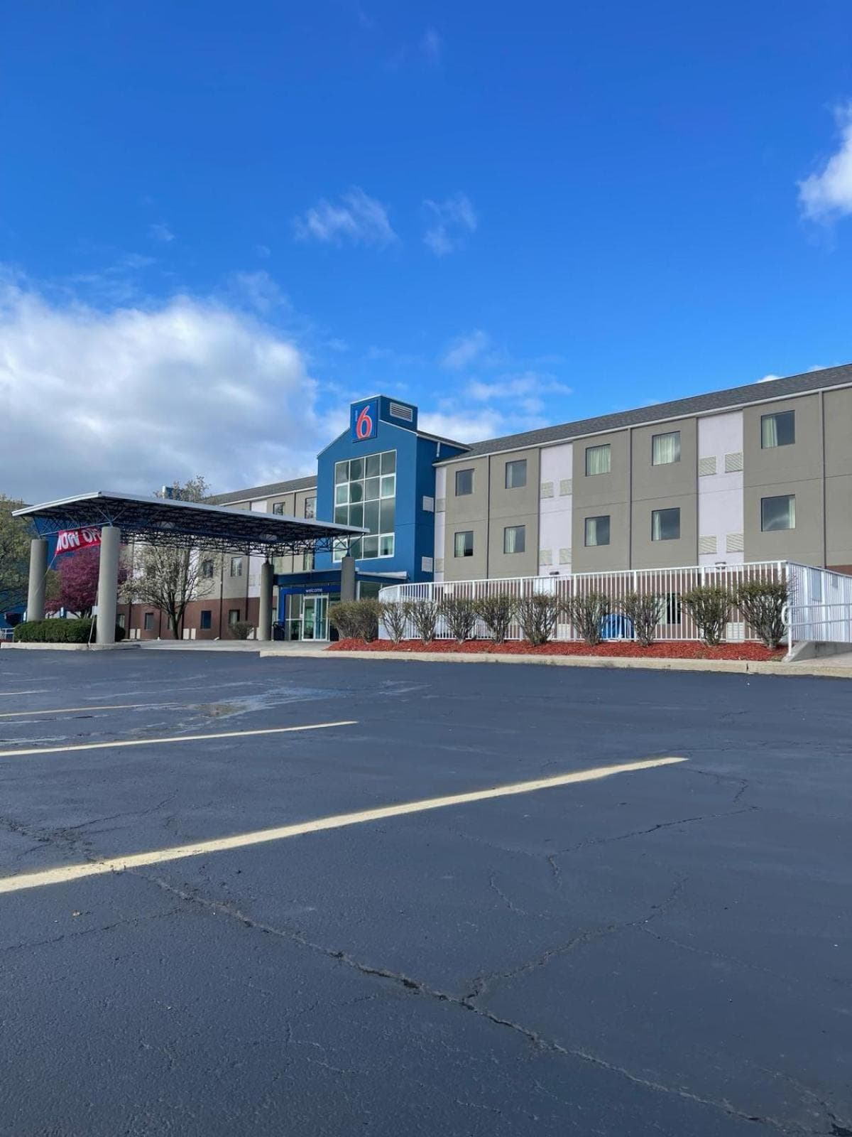 Motel 6-Caseyville, IL - Caseyville Il property views in Caseyville, IL — gallery photo 3
