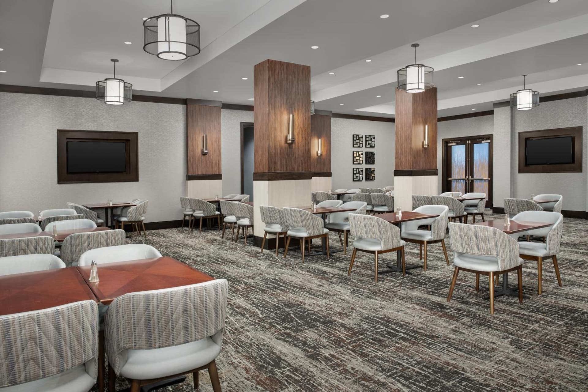 Embassy Suites Springfield gallery photo in Springfield, VA — image 10