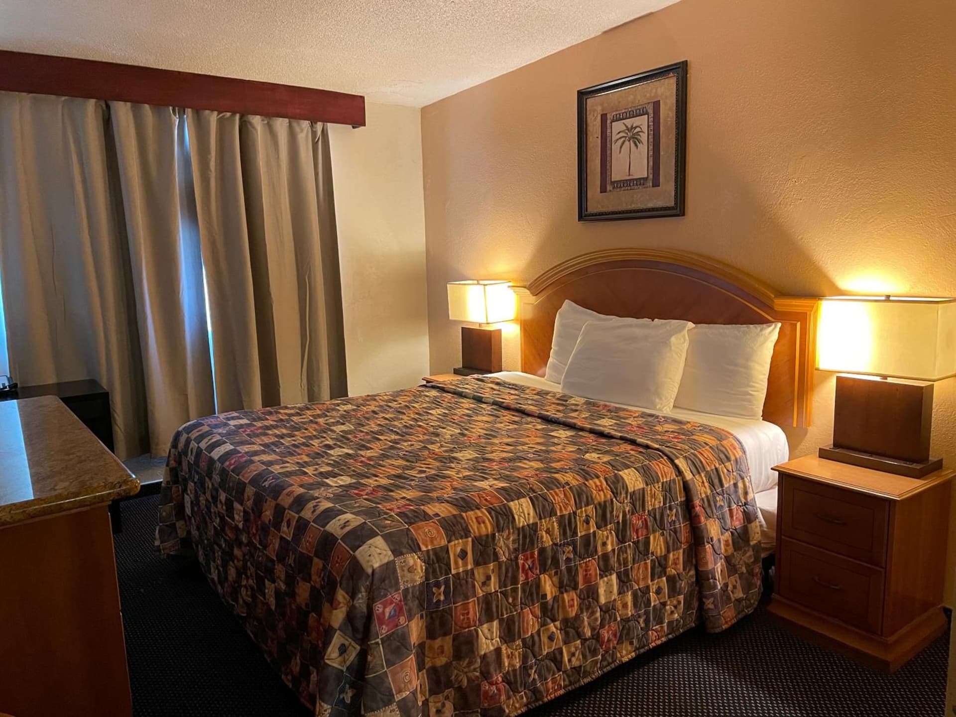Grand Inn gallery photo in Fullerton, CA — image 19