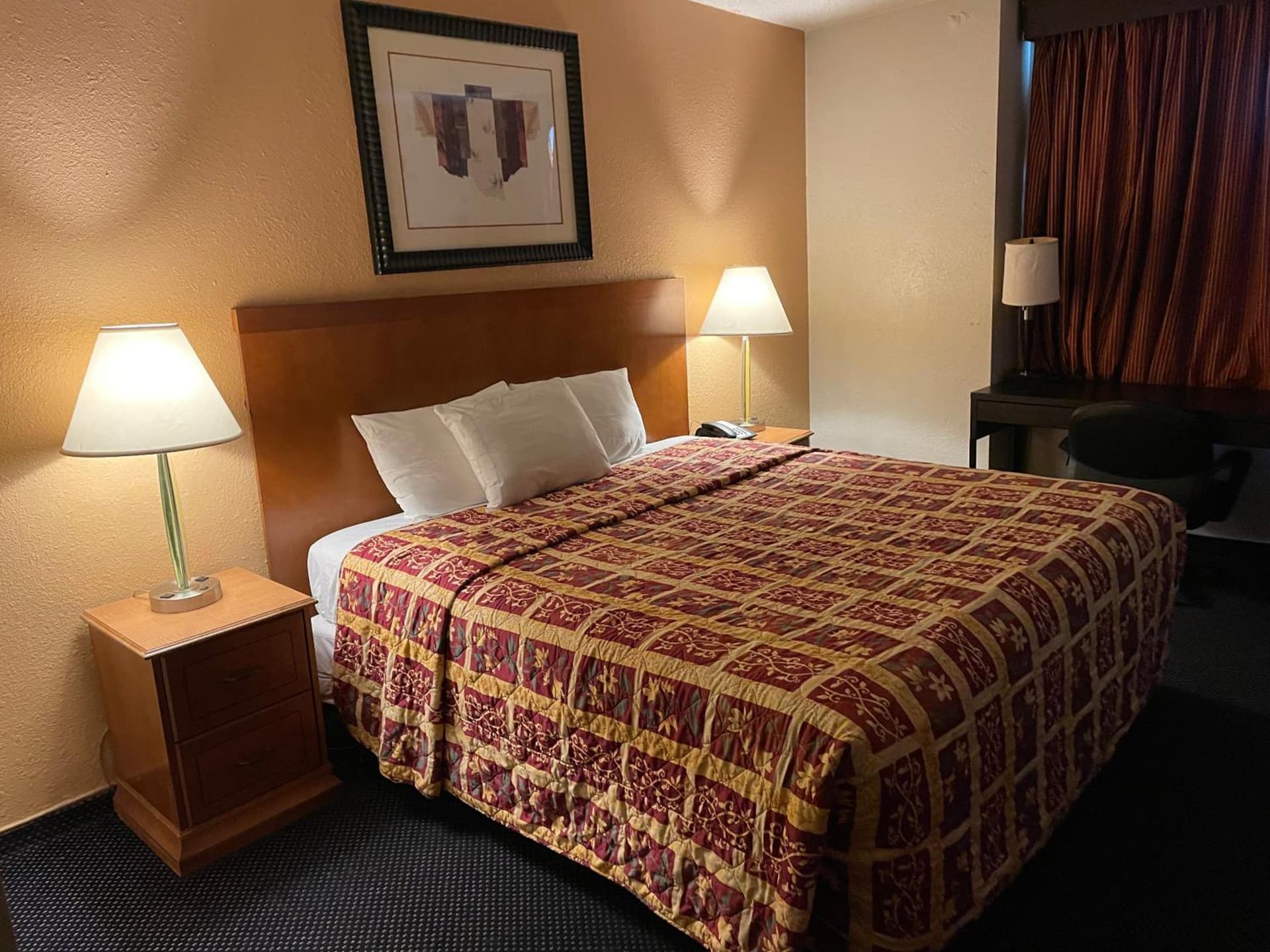 Grand Inn gallery photo in Fullerton, CA — image 15