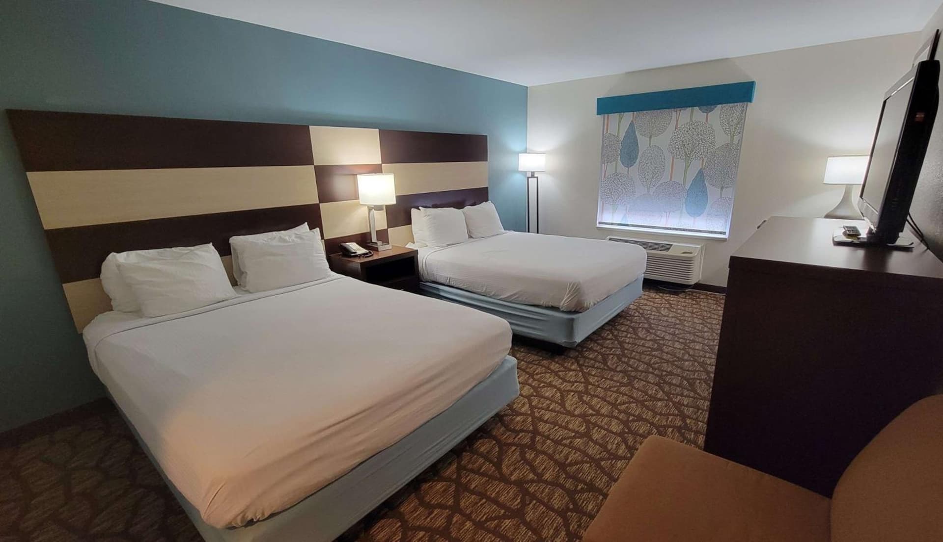 Best Western Joliet Inn & Suites property views in Joliet, IL — gallery photo 3