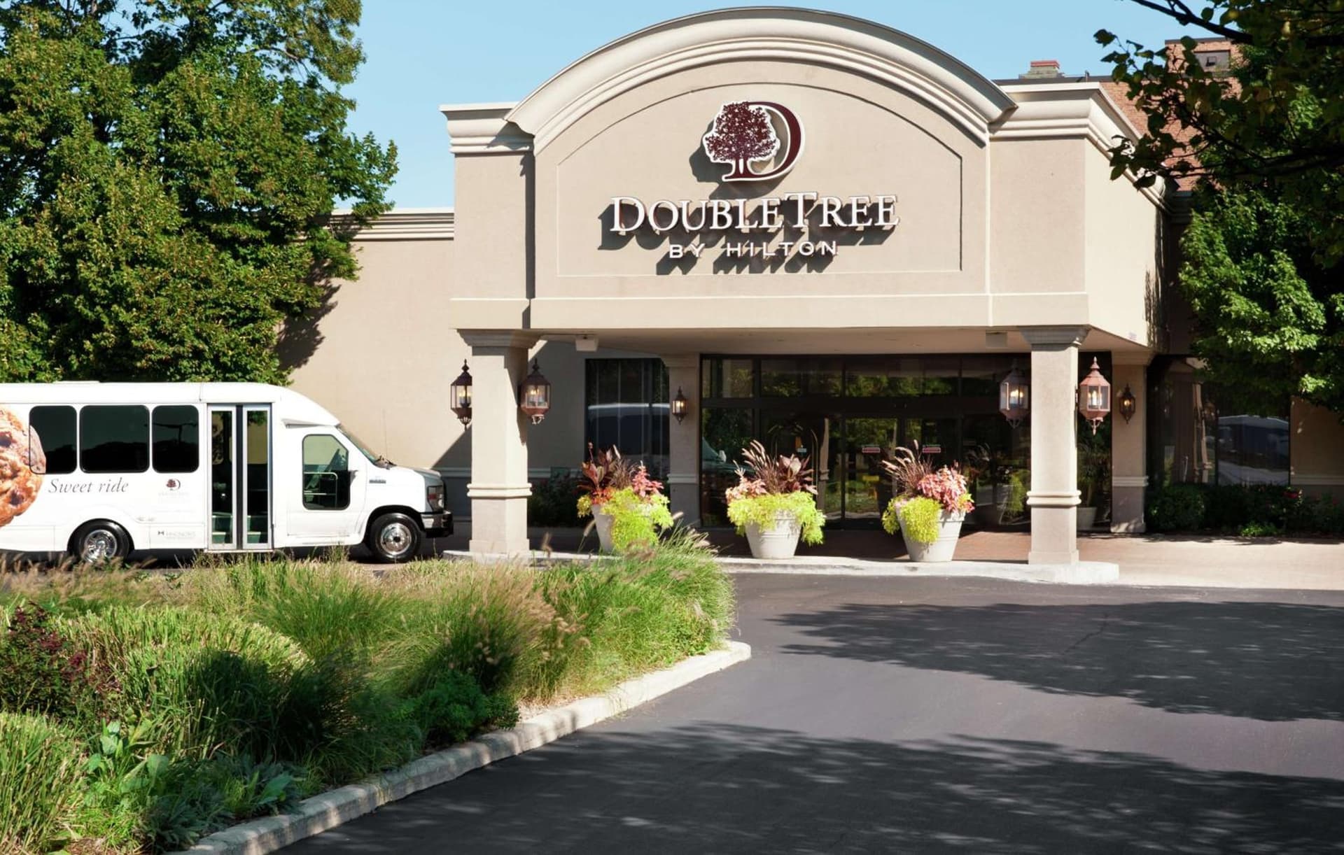 DoubleTree by Hilton Chicago/Alsip property views in Alsip, IL — gallery photo 3