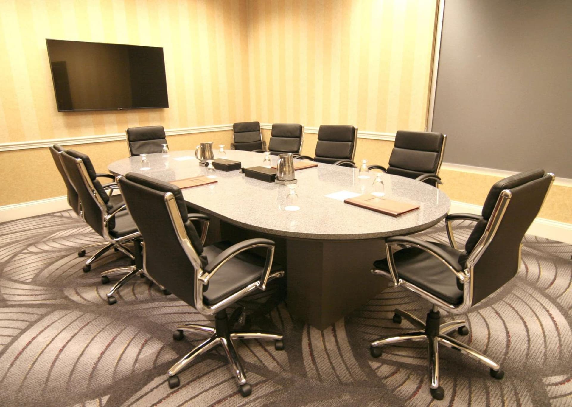DoubleTree by Hilton Chicago/Alsip gallery photo in Alsip, IL — image 51