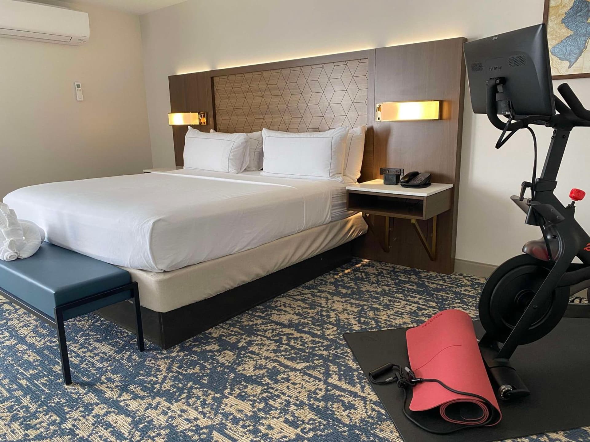 DoubleTree by Hilton Tinton Falls-Eatontown gallery photo in Tinton Falls, NJ — image 88