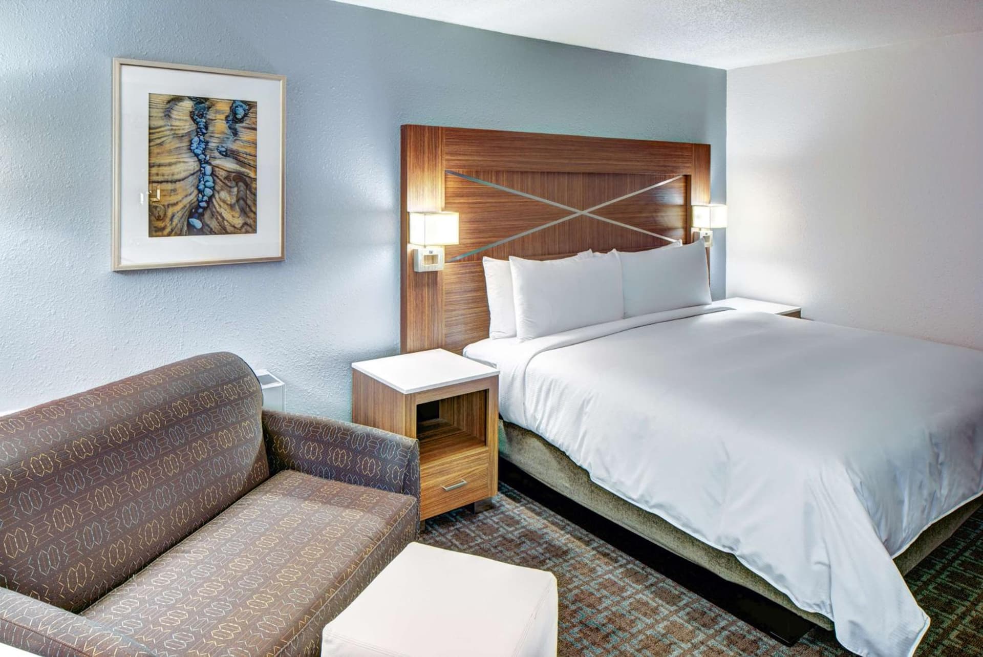 DoubleTree by Hilton Milwaukee Downtown gallery photo in Milwaukee, WI — image 10