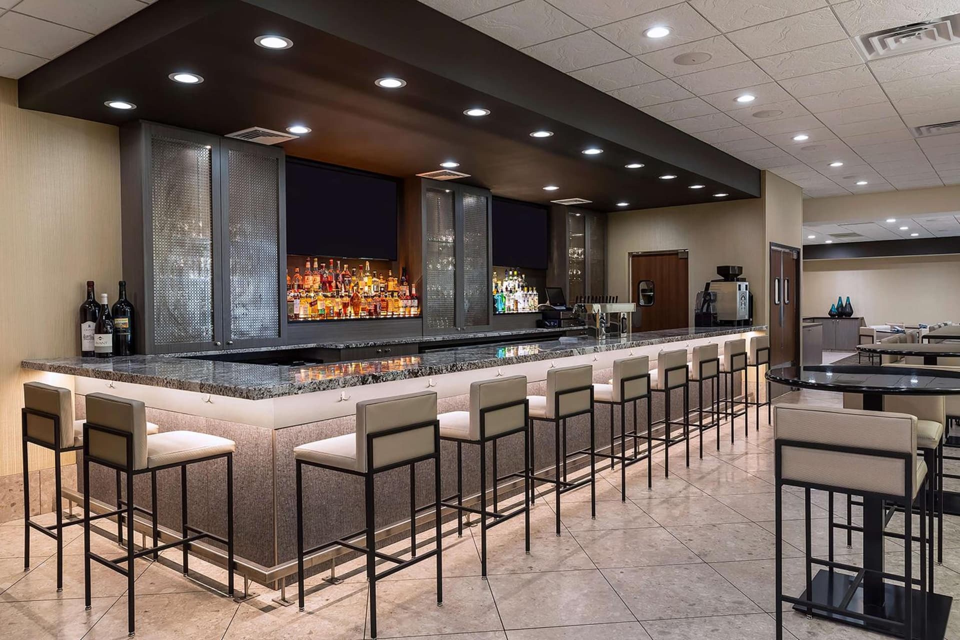 DoubleTree by Hilton Madison Downtown gallery photo in Madison, WI — image 7