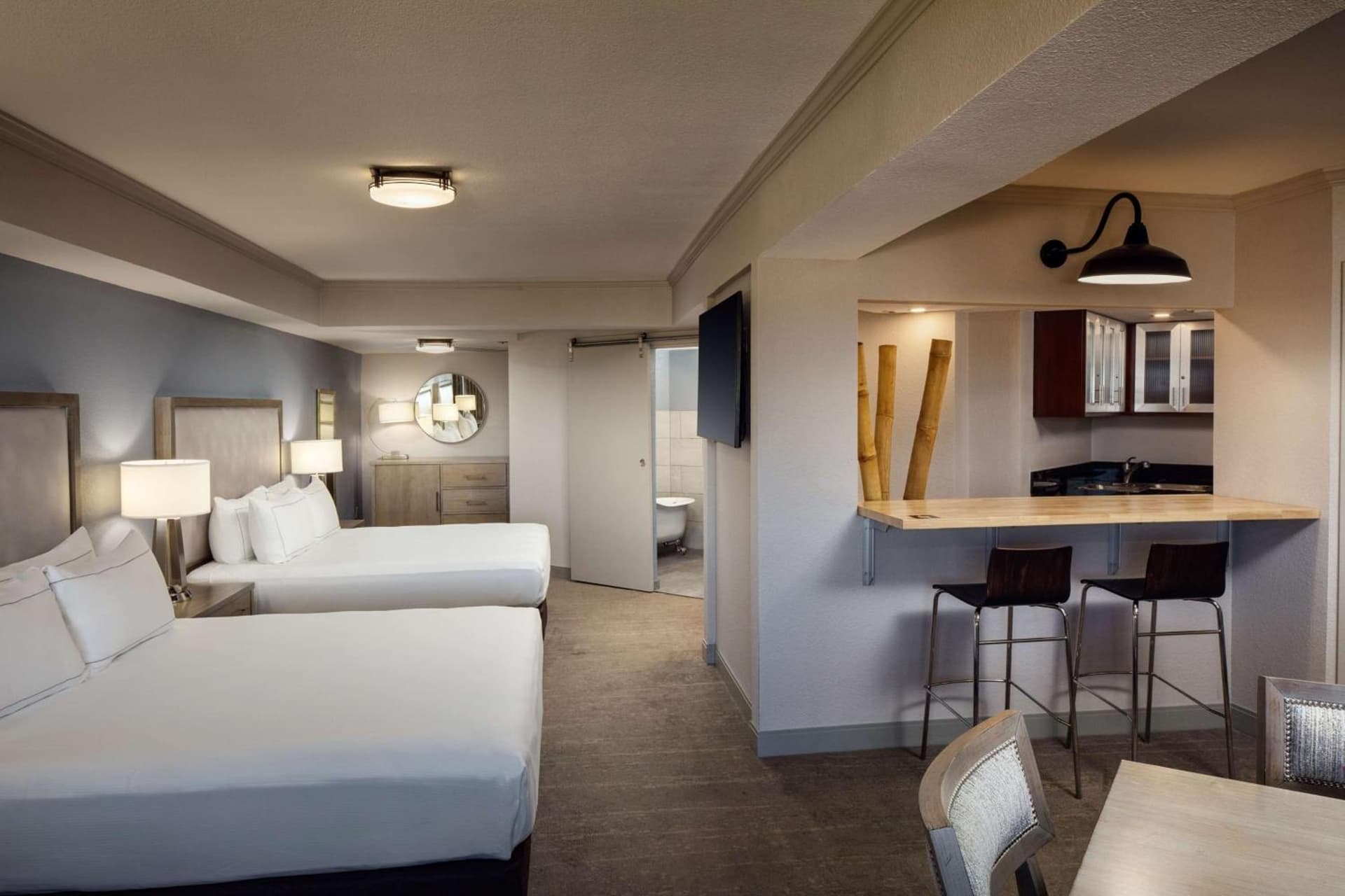 Doubletree by Hilton Phoenix Mesa gallery photo in Mesa, AZ — image 43