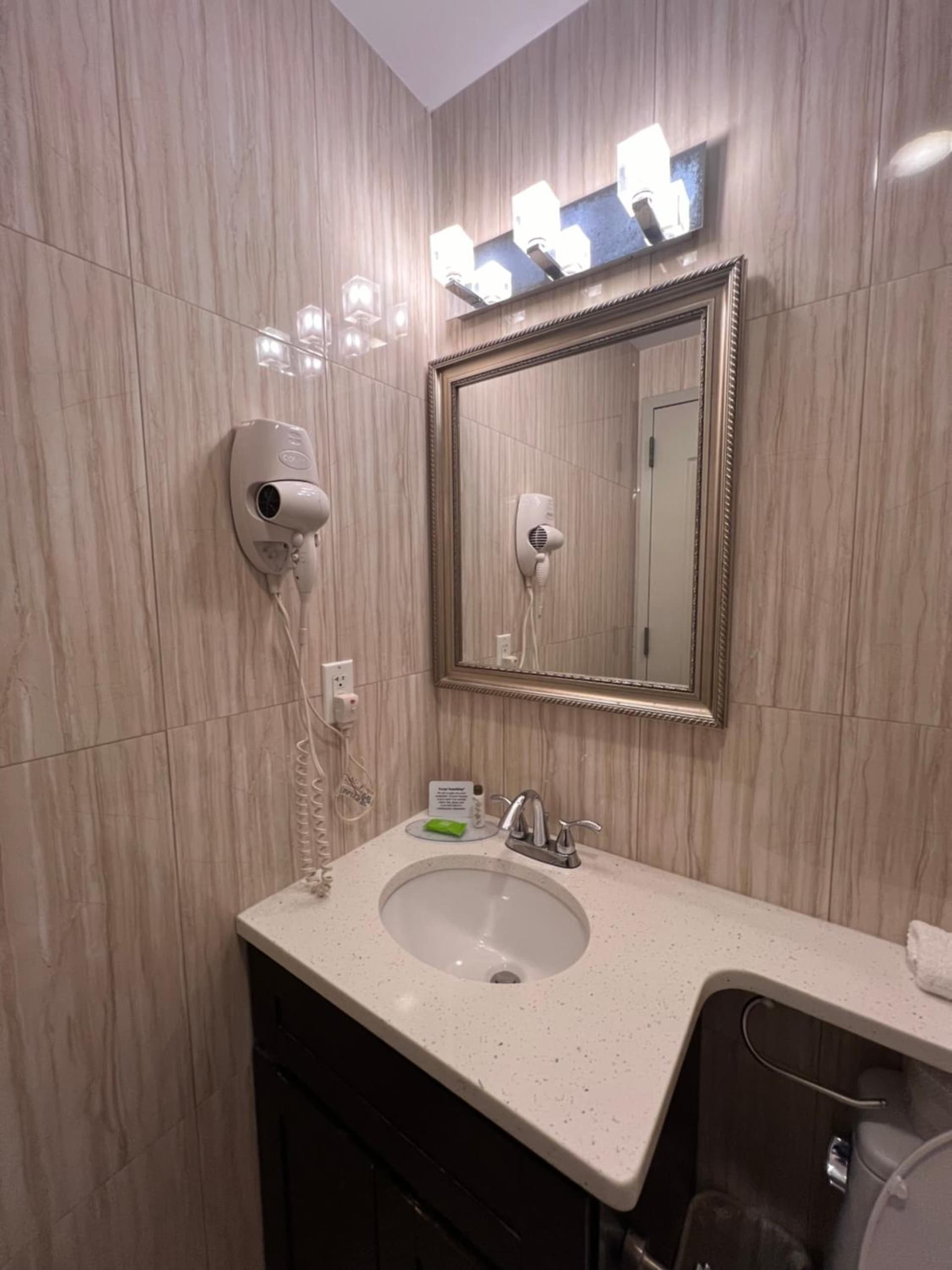 Grandview Hotel New York gallery photo in Queens, NY — image 18