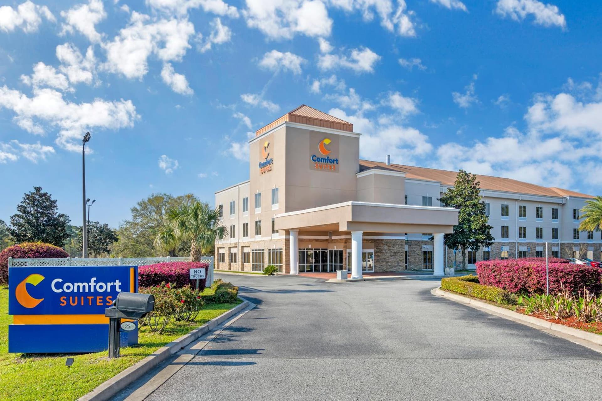 Comfort Suites Brunswick featured exterior or lobby in Brunswick, GA — similar hotel