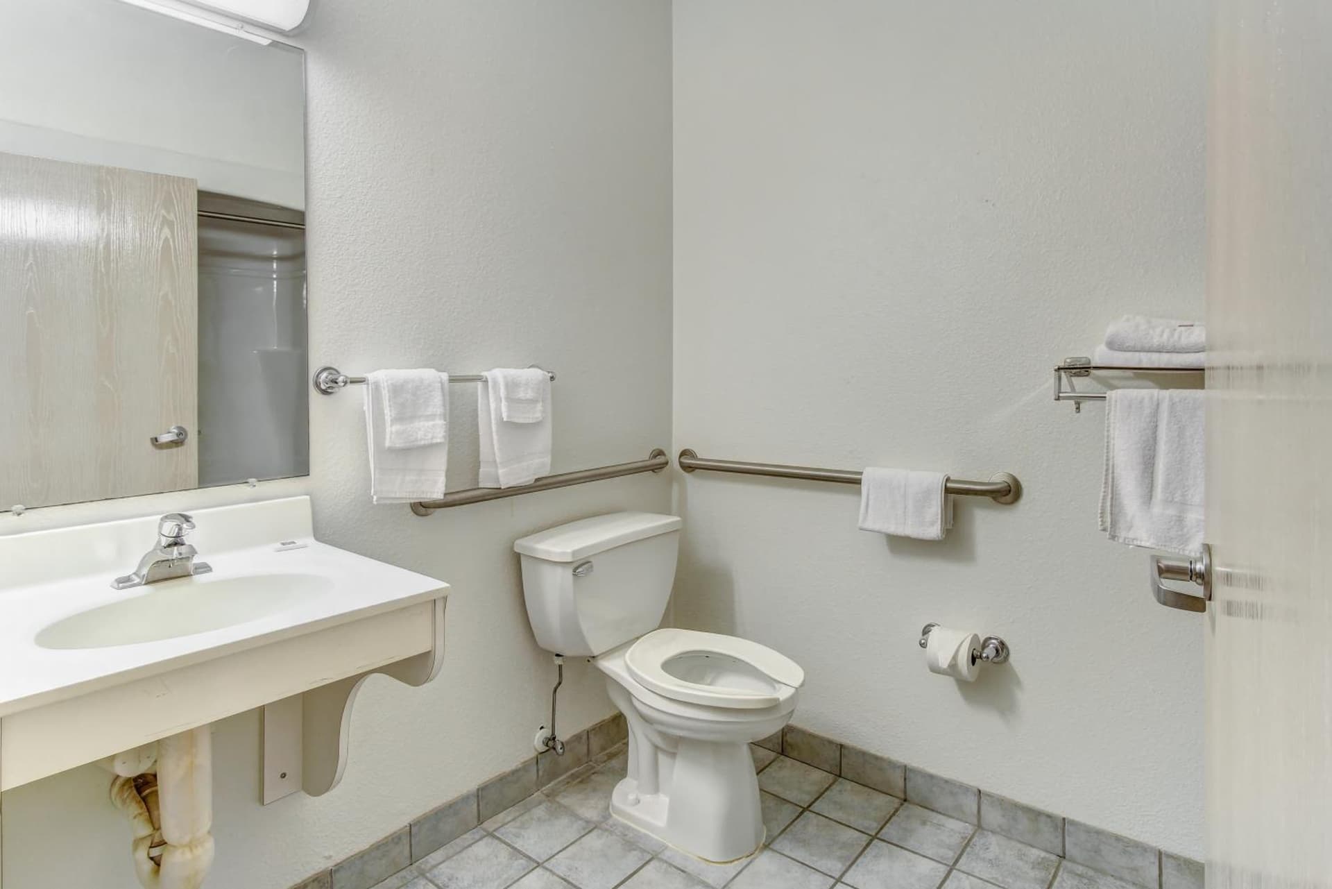 Motel 6-Medina, OH - Cleveland gallery photo in Medina, OH — image 4