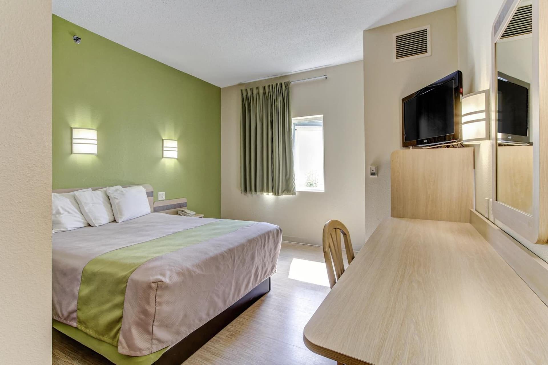 Motel 6-Medina, OH - Cleveland gallery photo in Medina, OH — image 31