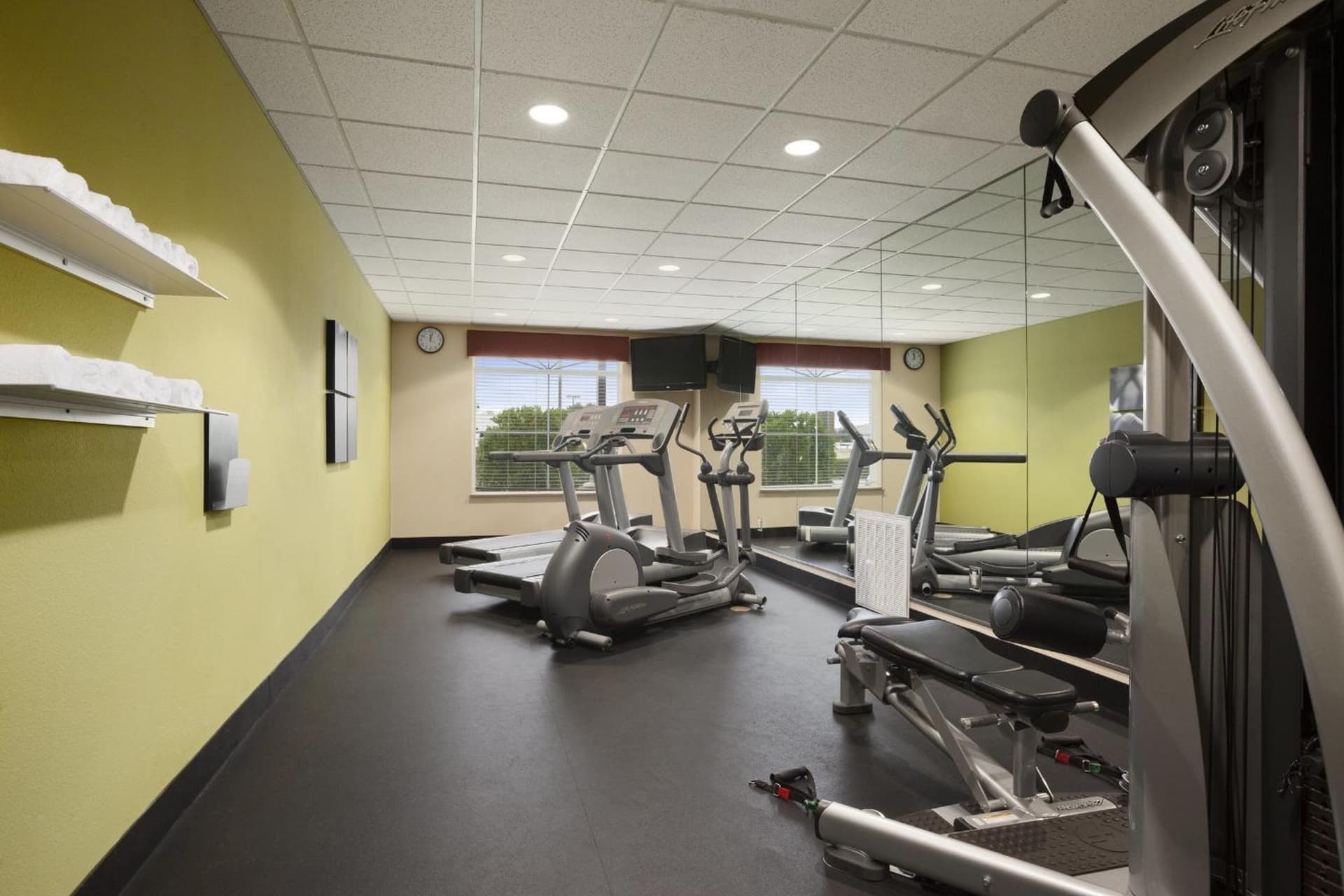 Country Inn & Suites by Radisson, College Station, TX gallery photo in College Station, TX — image 41