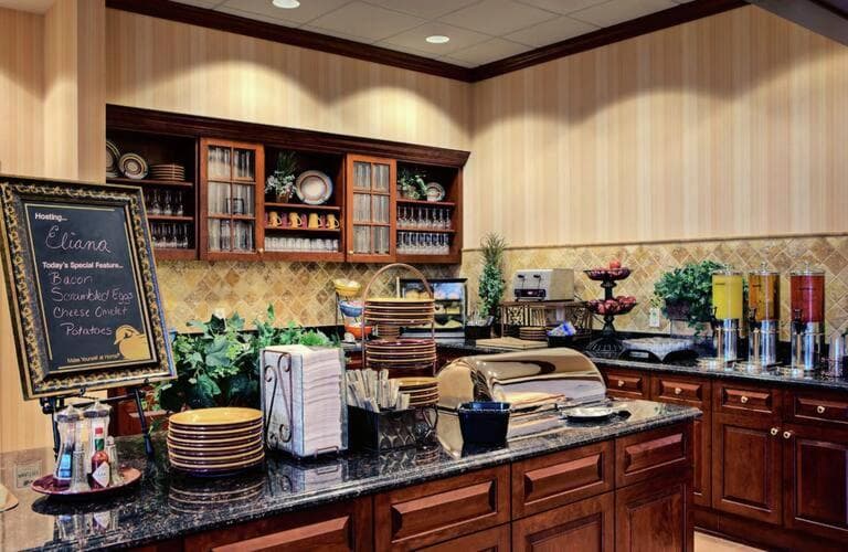 Homewood Suites by Hilton East Rutherford - Meadowlands, NJ gallery photo in East Rutherford, NJ — image 8