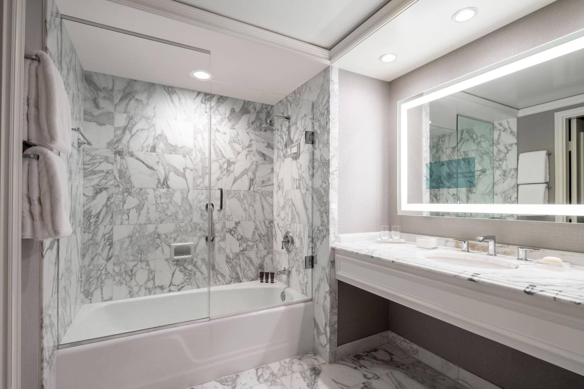 The Ritz-Carlton, St. Louis gallery photo in Clayton, MO — image 11