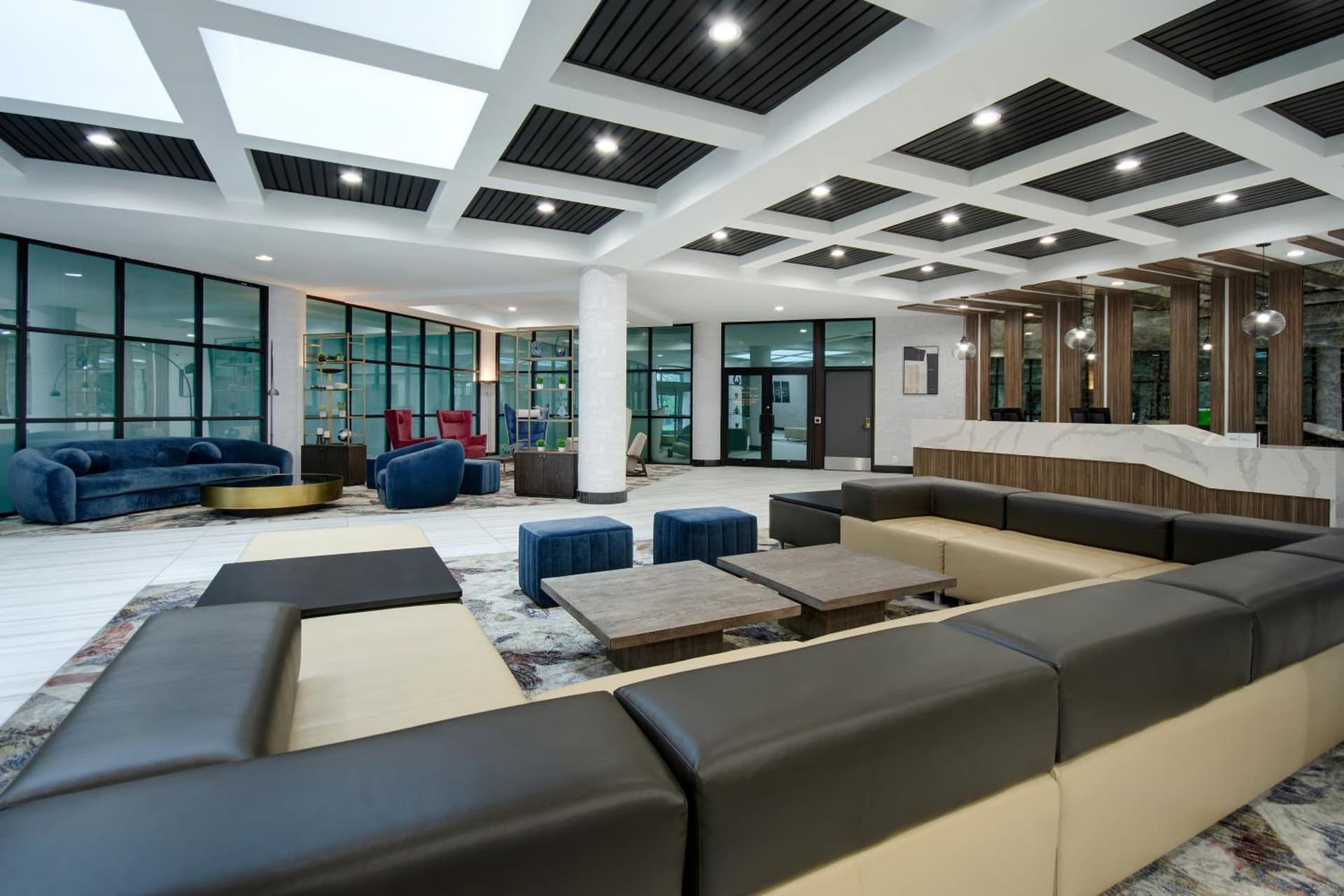 Crowne Plaza Auburn Hills by IHG interior in Auburn Hills, MI — gallery photo 2