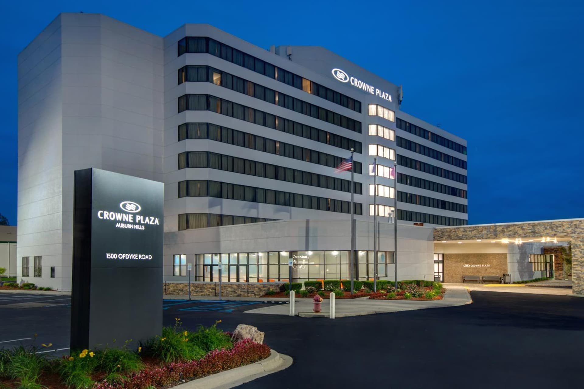 Crowne Plaza Auburn Hills by IHG exterior or lobby in Auburn Hills, MI — main listing photo