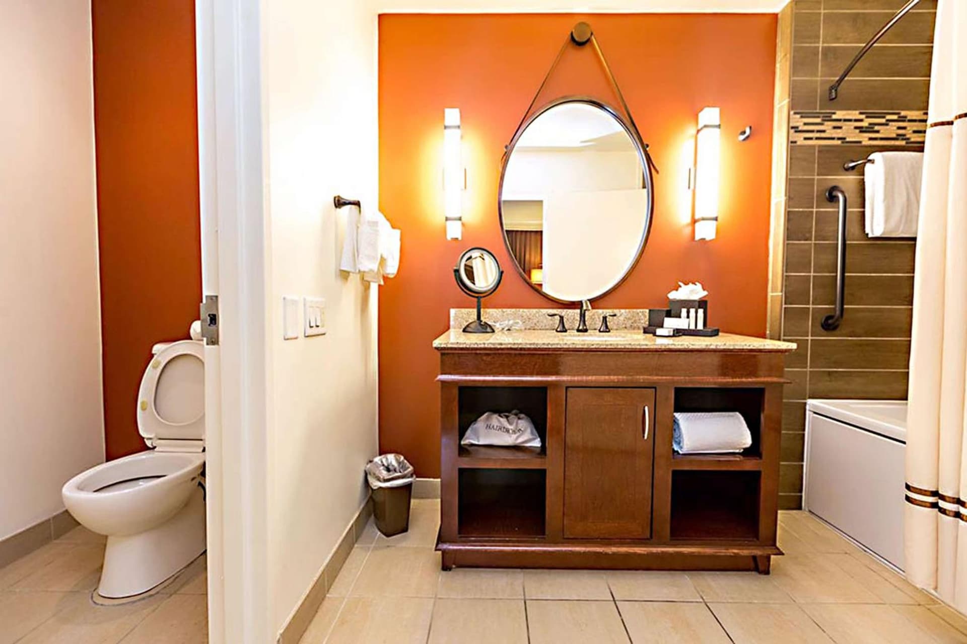 The Emily Morgan Hotel - A DoubleTree by Hilton gallery photo in San Antonio, TX — image 41