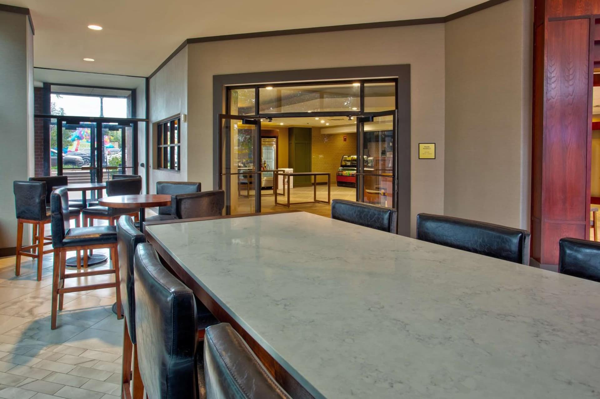 DoubleTree by Hilton Lansing gallery photo in Lansing, MI — image 59