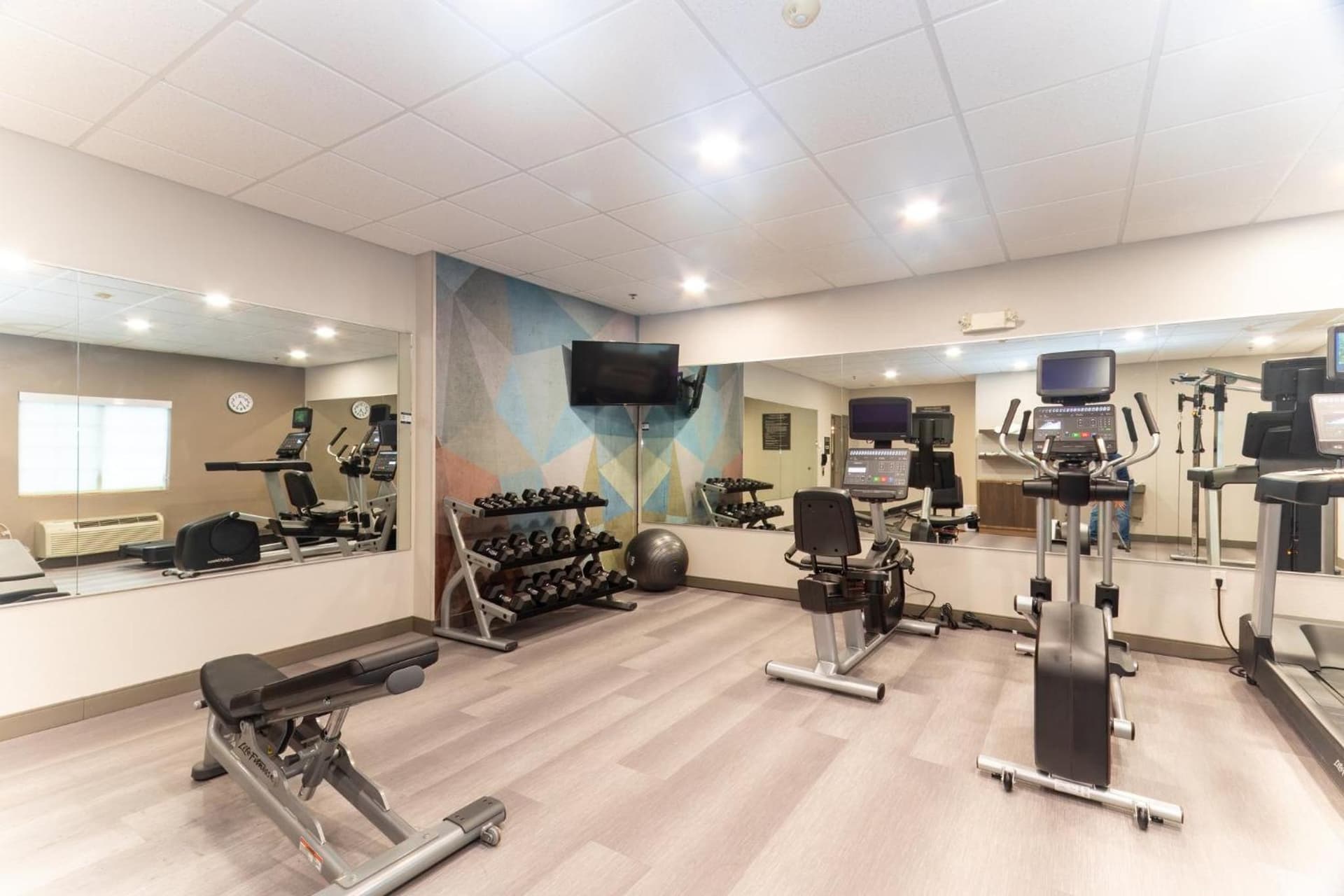 Candlewood Suites New Bern by IHG gallery photo in New Bern, NC — image 61