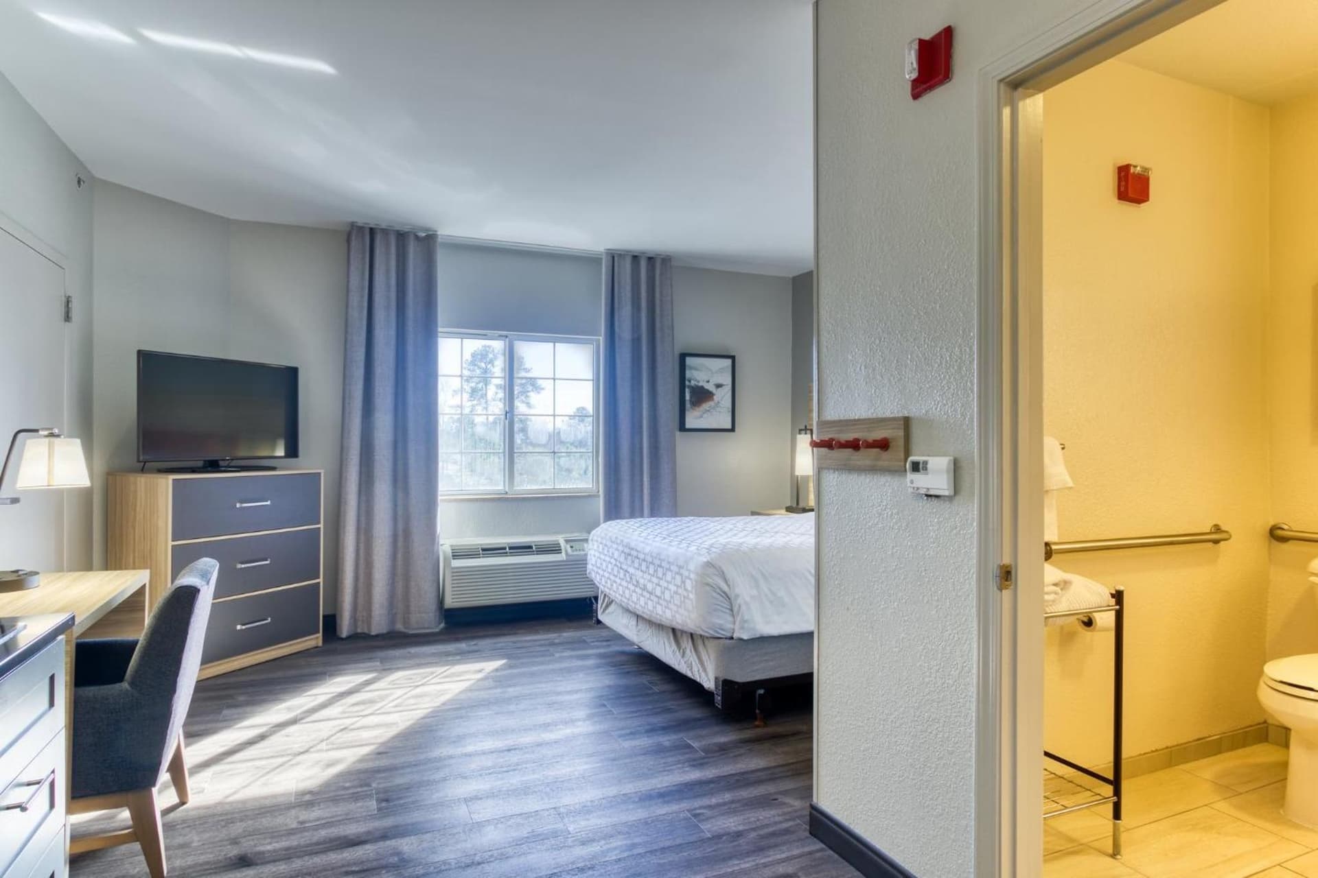 Candlewood Suites New Bern by IHG property views in New Bern, NC — gallery photo 3