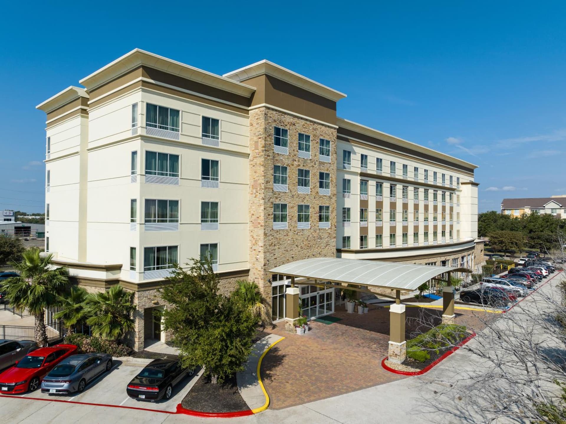 DoubleTree by Hilton Houston Westchase interior in Houston, TX — gallery photo 2