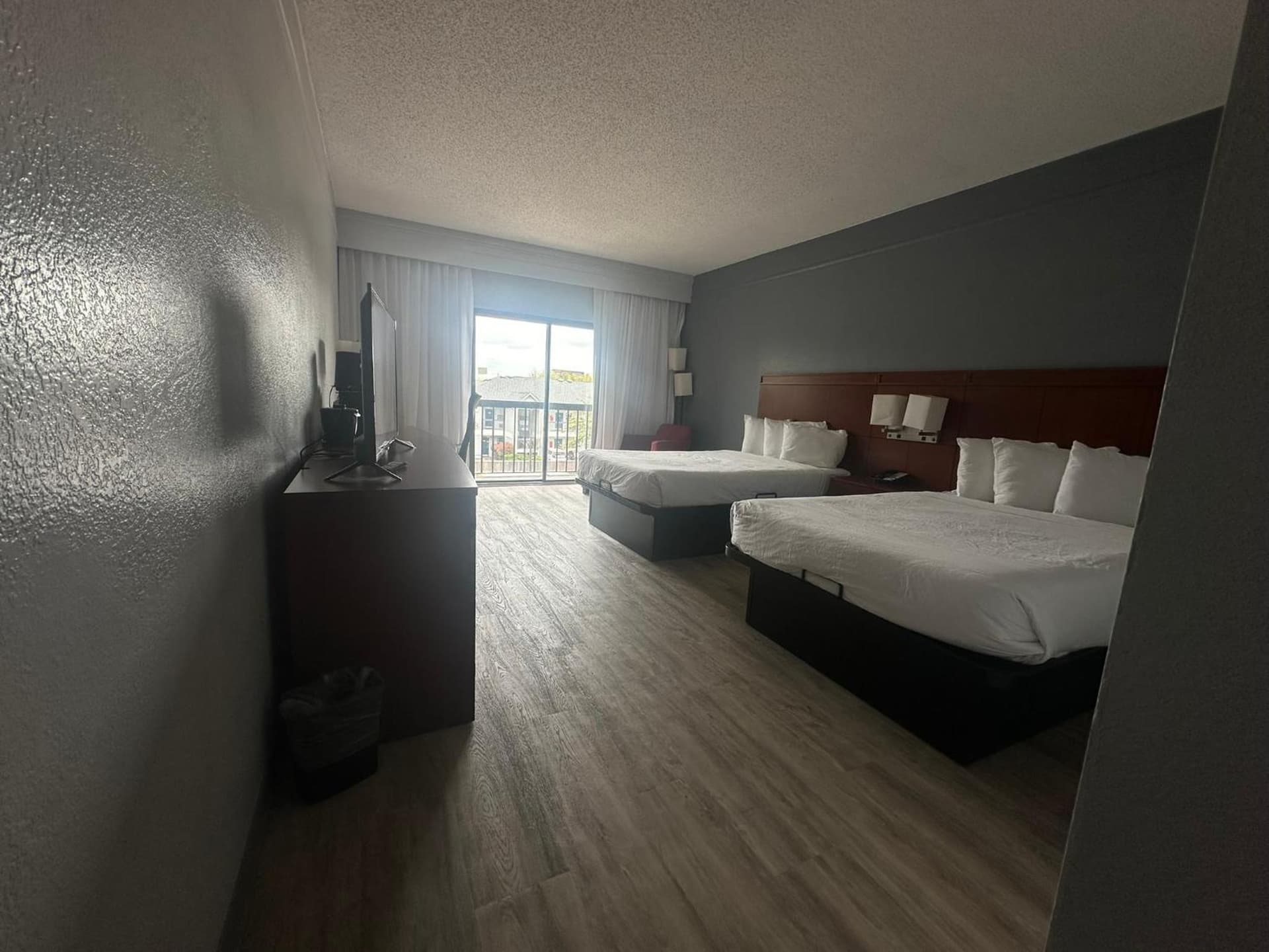 Super 8 by Wyndham Dallas Love Field Airport gallery photo in Dallas, TX — image 4
