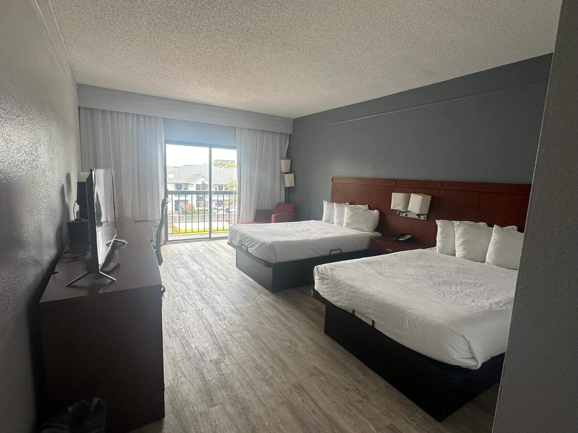 Super 8 by Wyndham Dallas Love Field Airport gallery photo in Dallas, TX — image 37