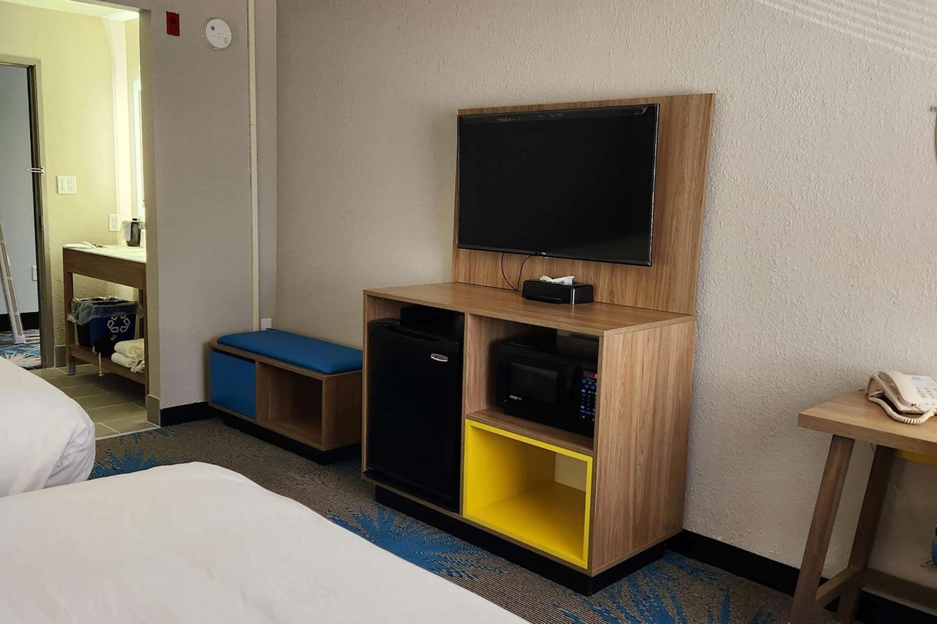 Days Inn by Wyndham Davenport gallery photo in Davenport, IA — image 10