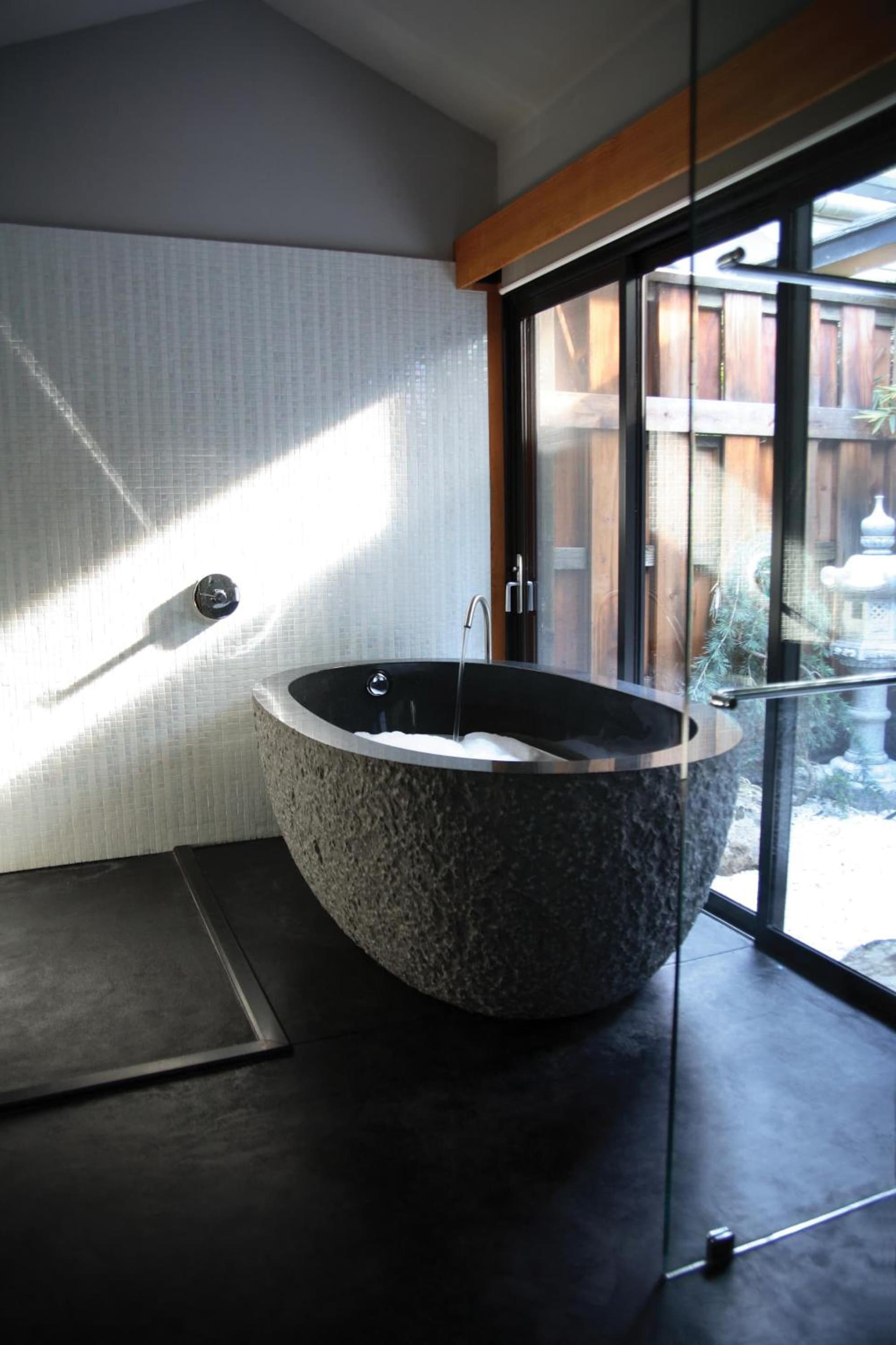 Gaige House interior in Glen Ellen, CA — gallery photo 2