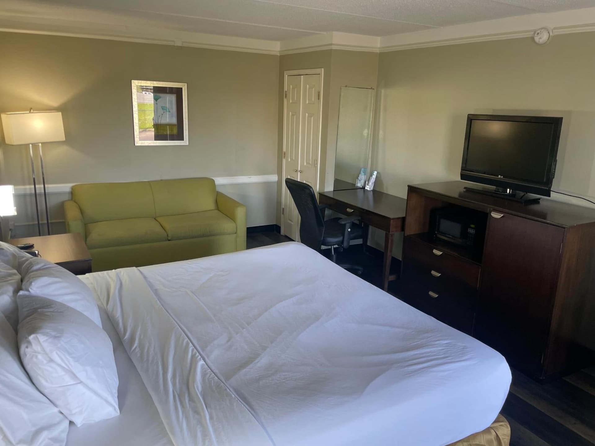 Quality Inn & Suites Tuscaloosa near University gallery photo in Tuscaloosa, AL — image 48