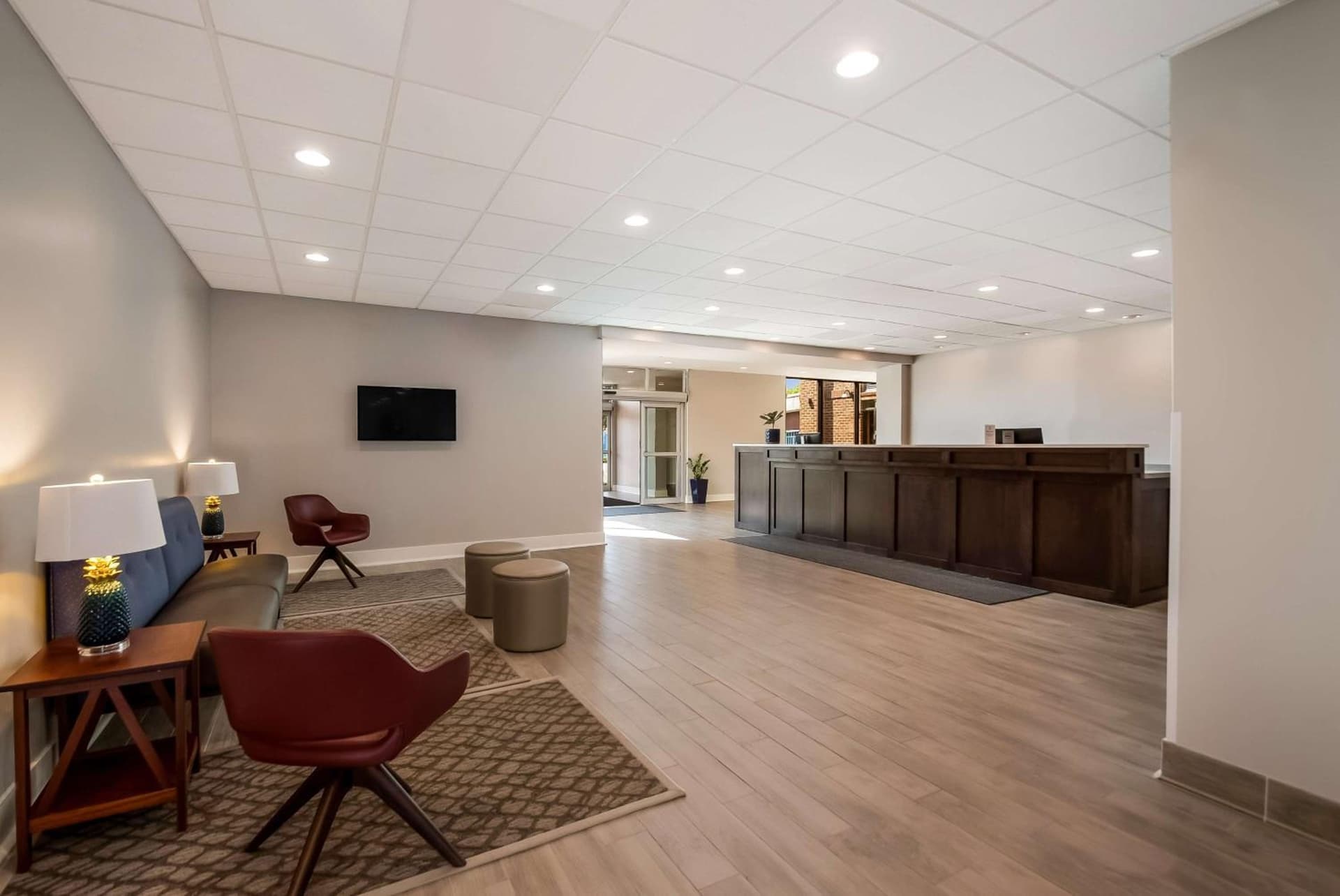 Best Western Springfield interior in Springfield, VA — gallery photo 2