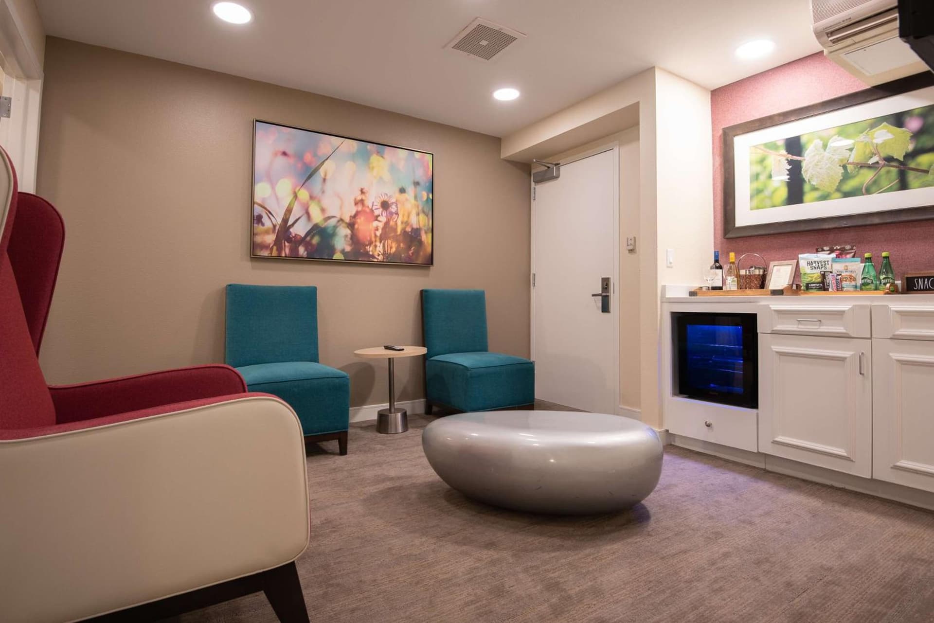 Hilton Garden Inn Calabasas gallery photo in Calabasas, CA — image 10