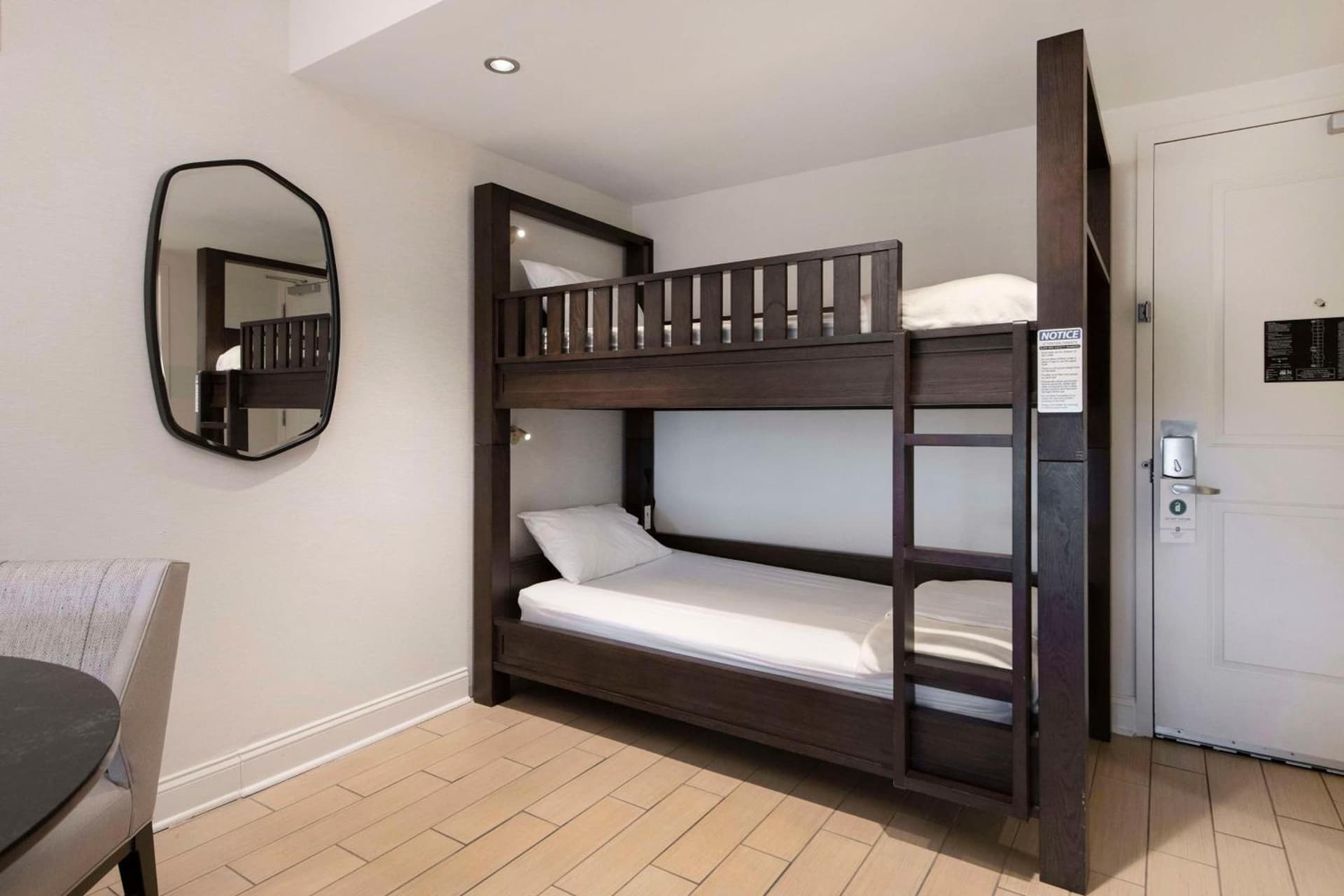 Embassy Suites by Hilton Raleigh Durham Airport Brier Creek gallery photo in Raleigh, NC — image 38