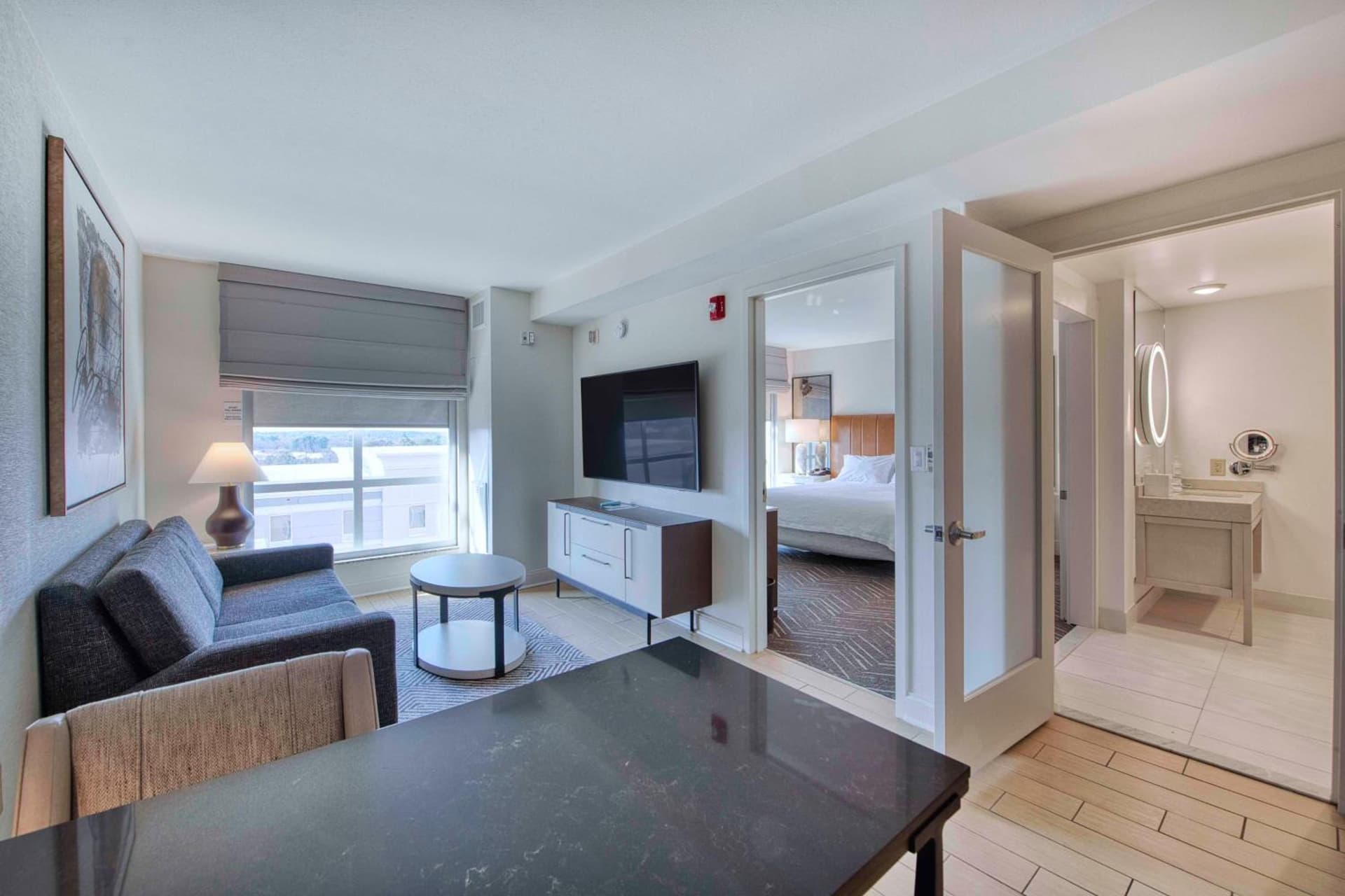 Embassy Suites by Hilton Raleigh Durham Airport Brier Creek gallery photo in Raleigh, NC — image 4