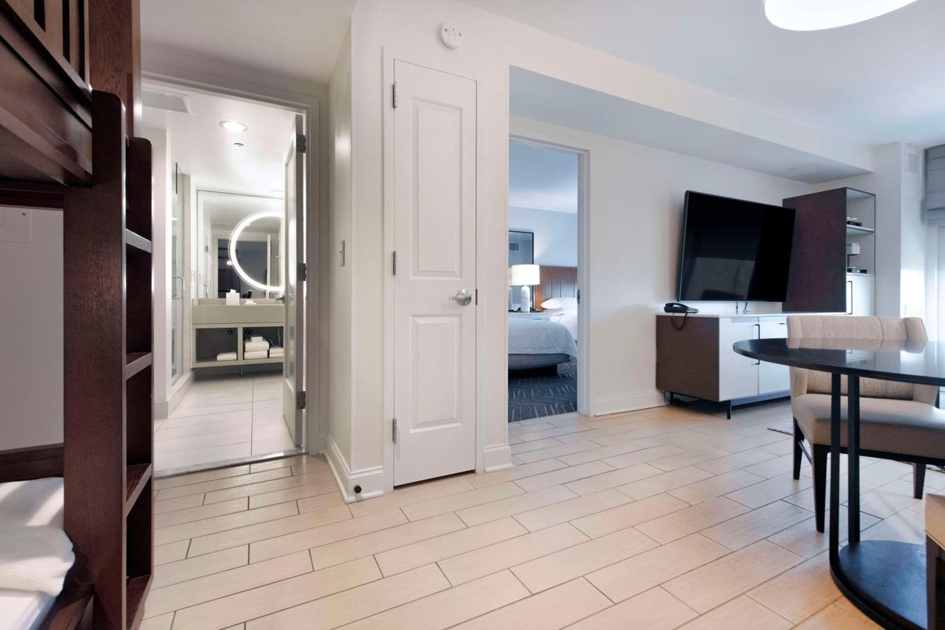 Embassy Suites by Hilton Raleigh Durham Airport Brier Creek gallery photo in Raleigh, NC — image 33