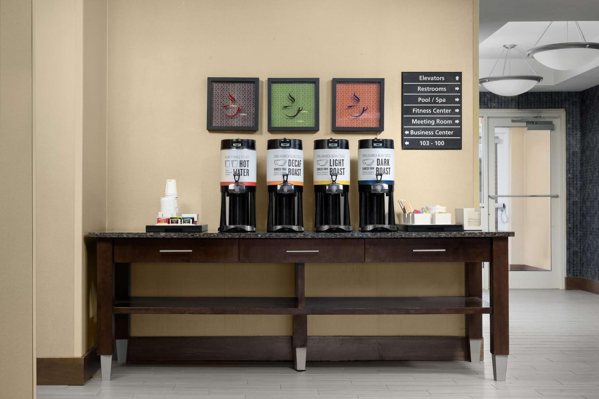 Hampton Inn Syracuse Clay gallery photo in Liverpool, NY — image 23