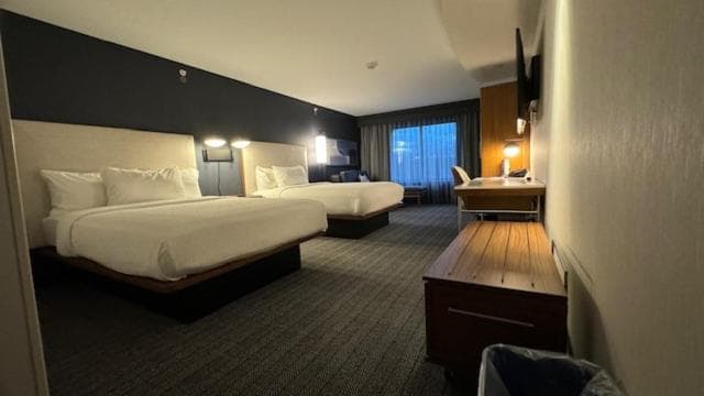 Courtyard by Marriott Kingston interior in Kingston, NY — gallery photo 2